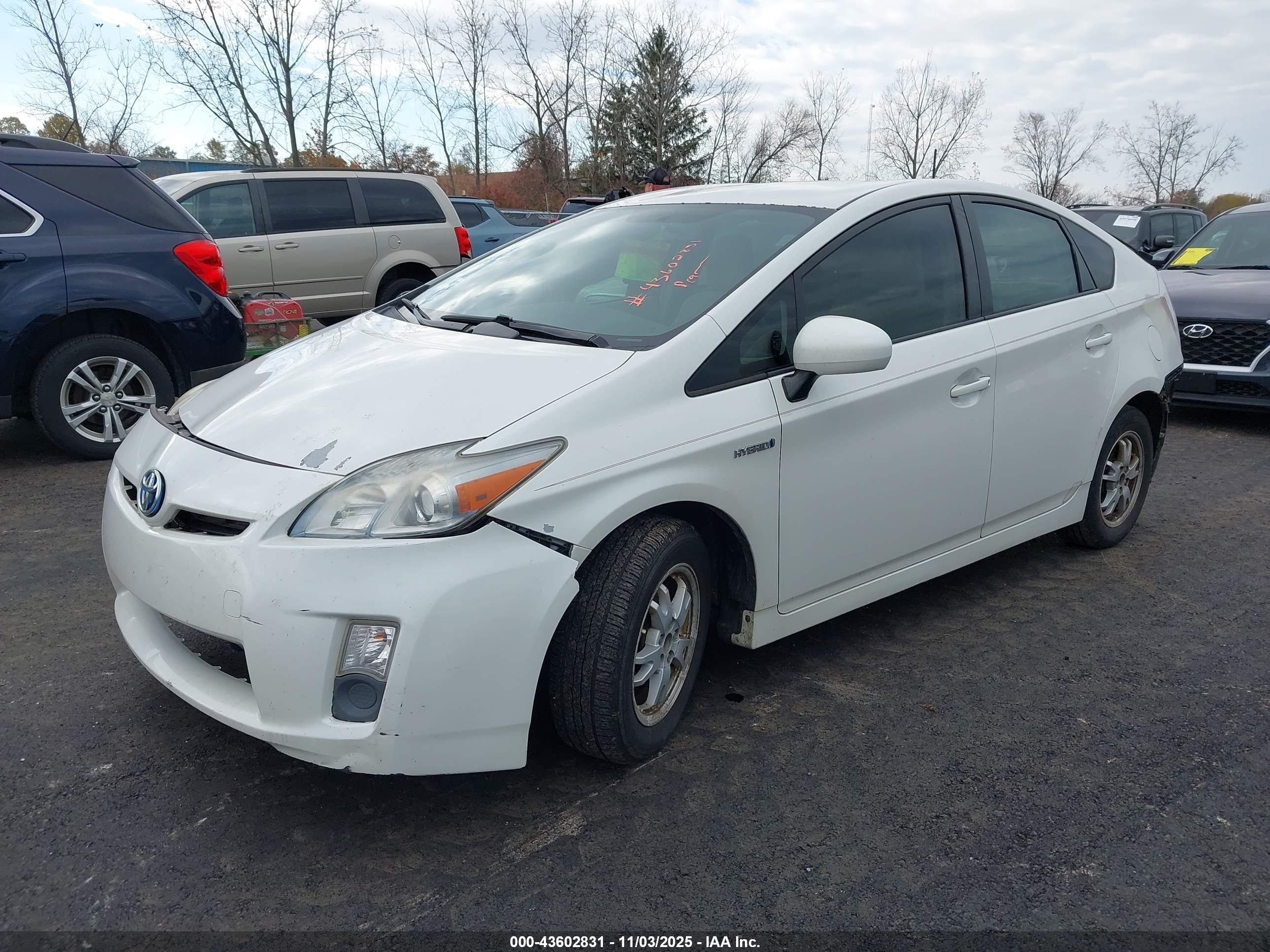 TOYOTA PRIUS image 2