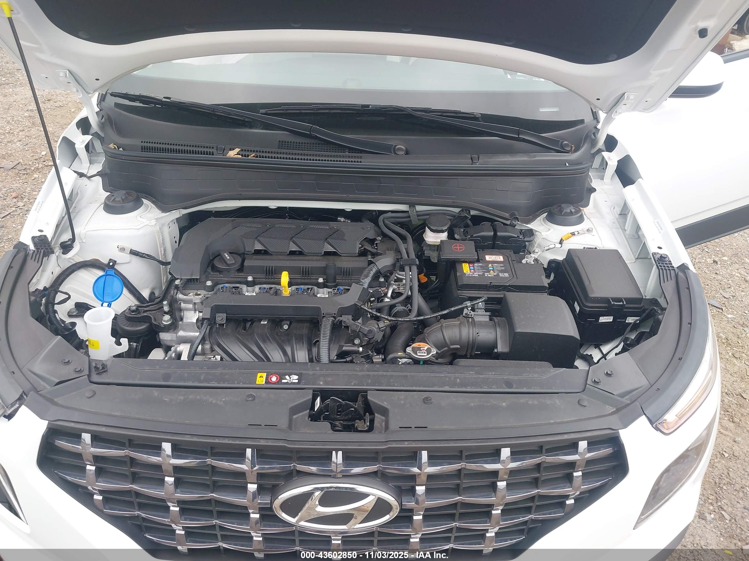 HYUNDAI VENUE image 10