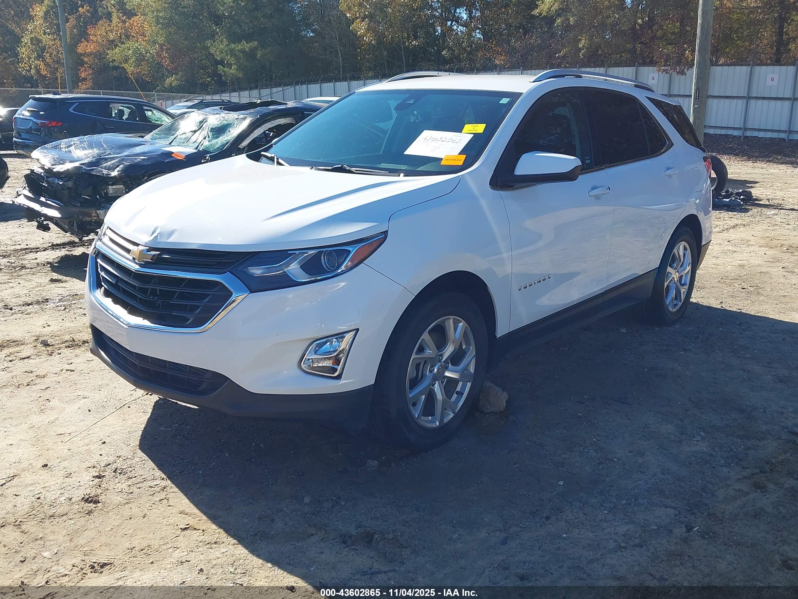 CHEVROLET EQUINOX image 2
