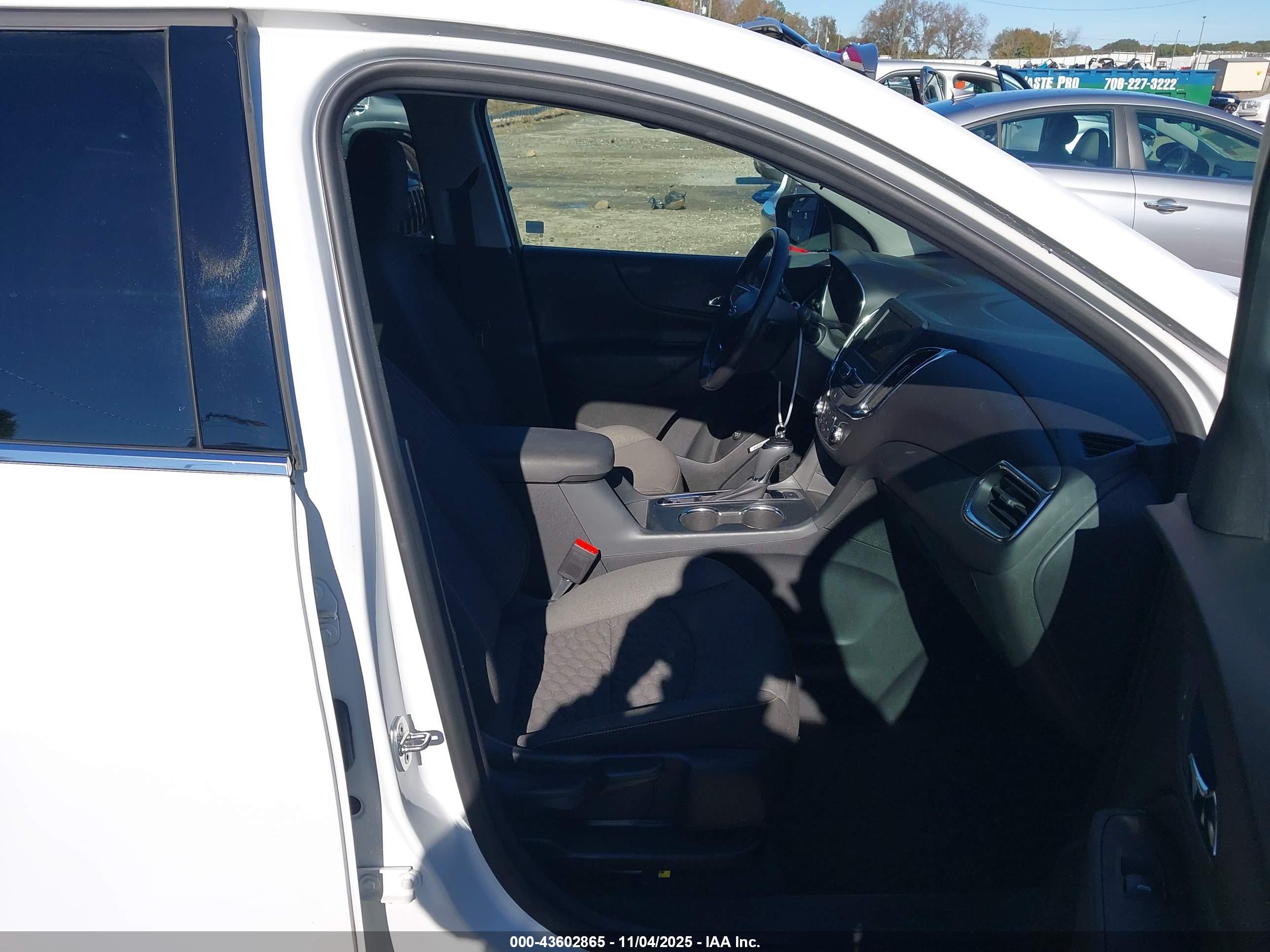 CHEVROLET EQUINOX image 5