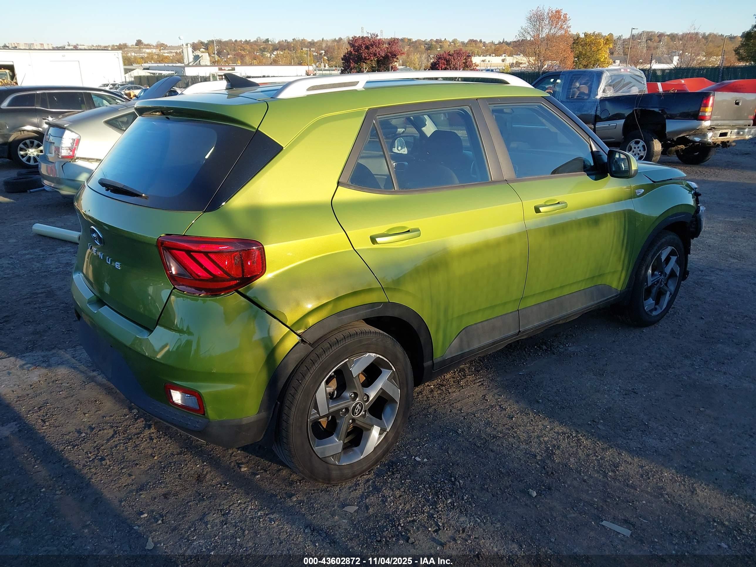 HYUNDAI VENUE image 4