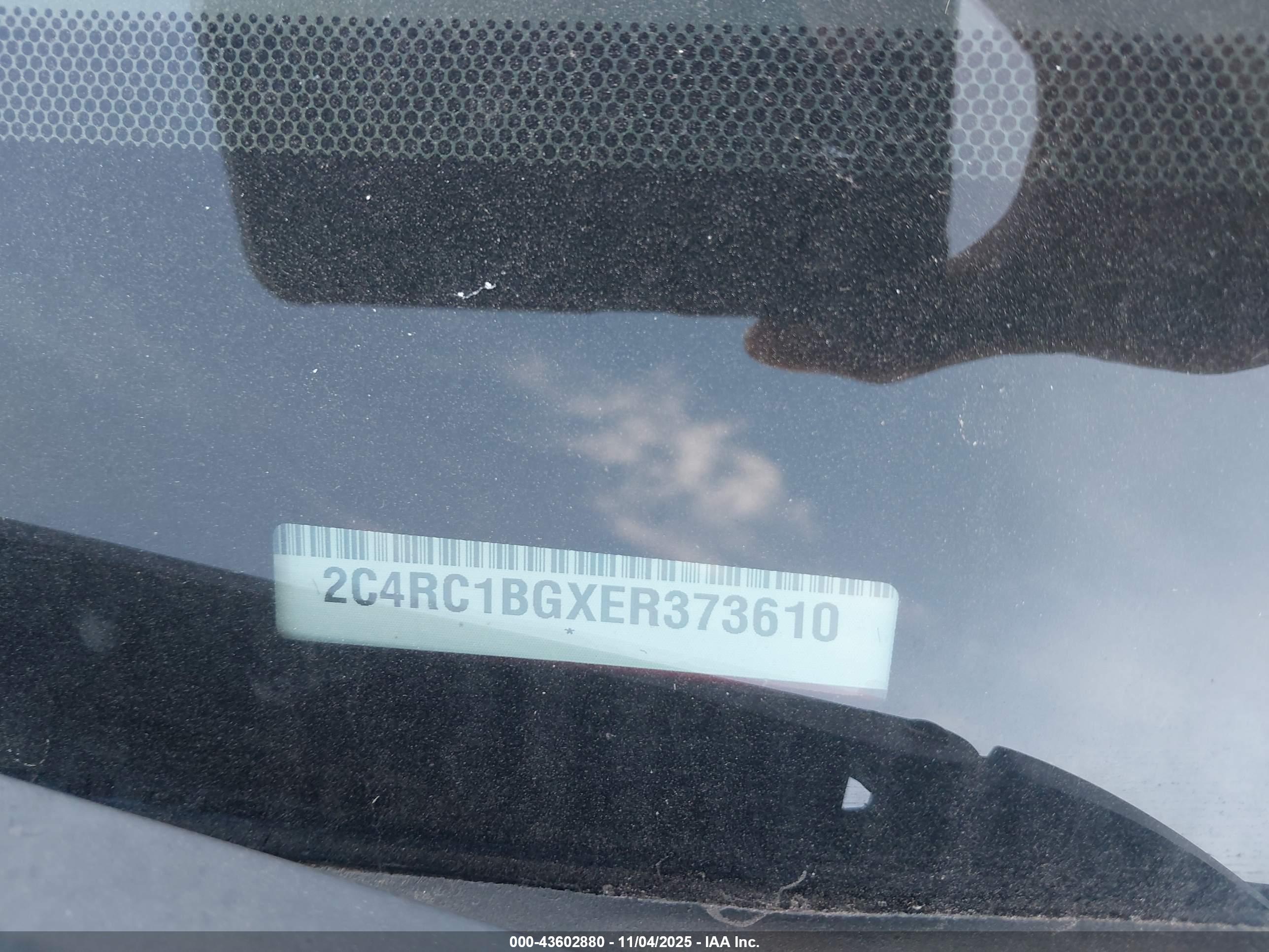 CHRYSLER TOWN image 9