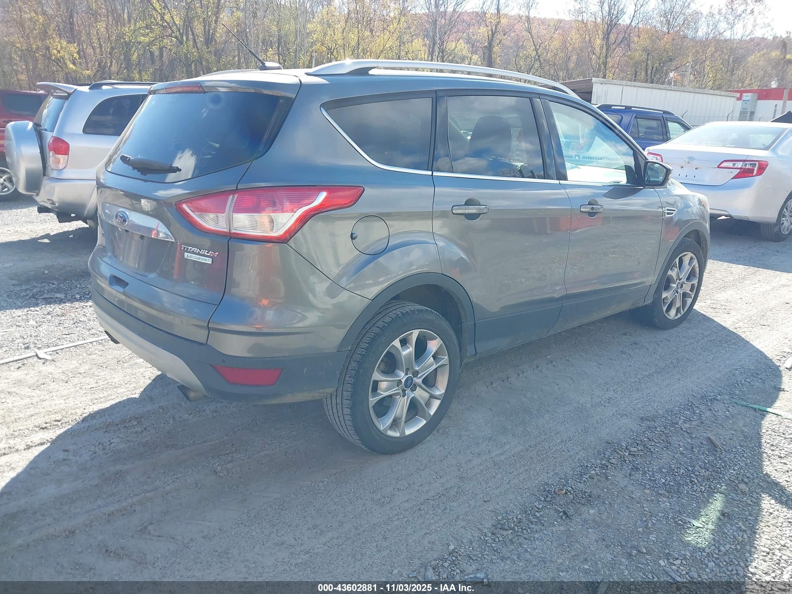 FORD ESCAPE image 4