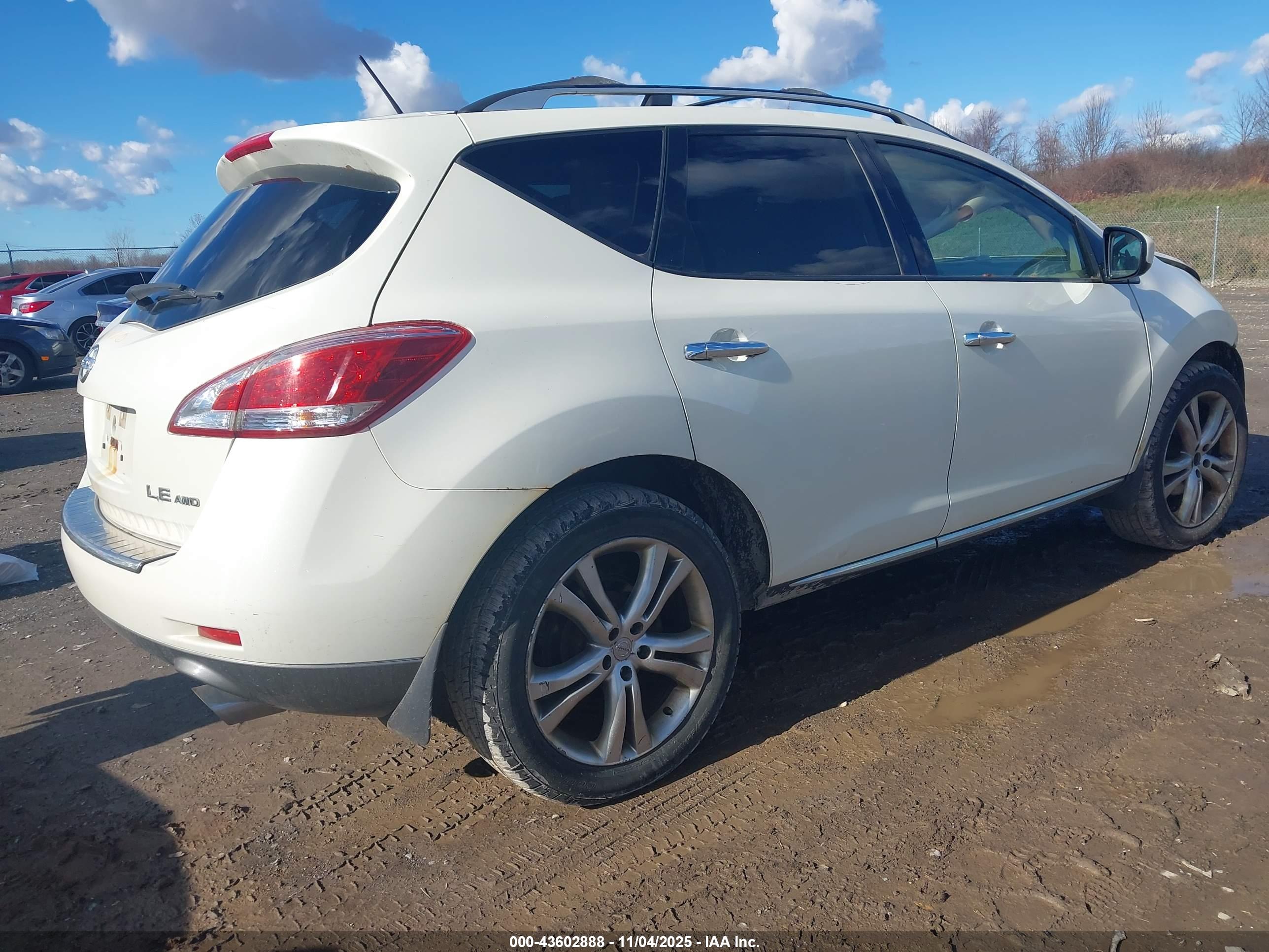 NISSAN MURANO image 4