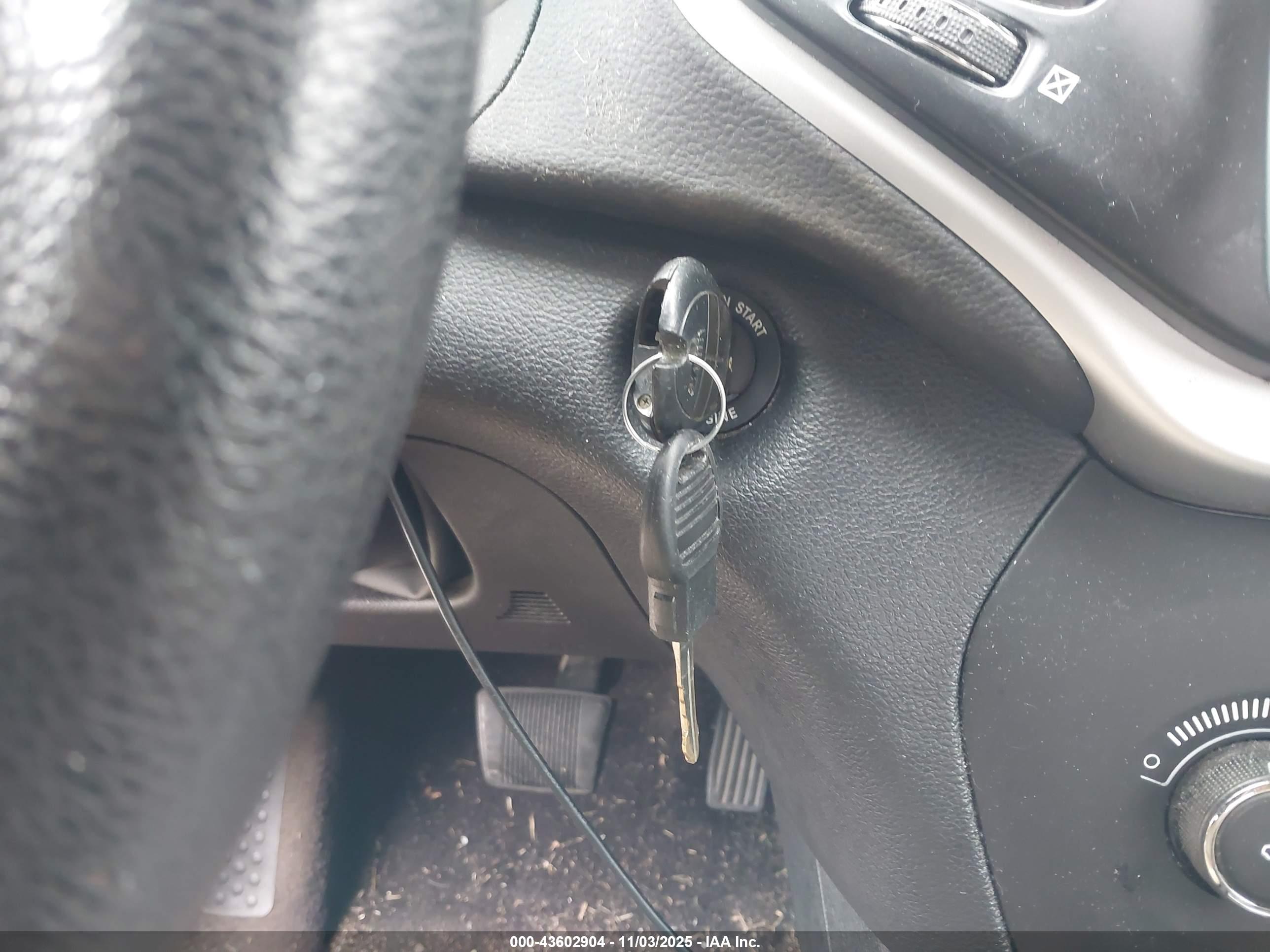 JEEP CHEROKEE image 11