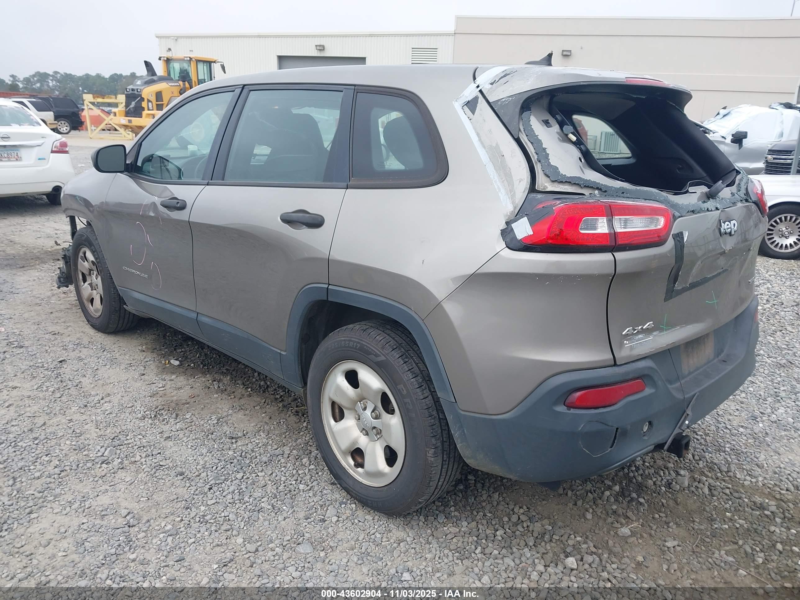 JEEP CHEROKEE image 3