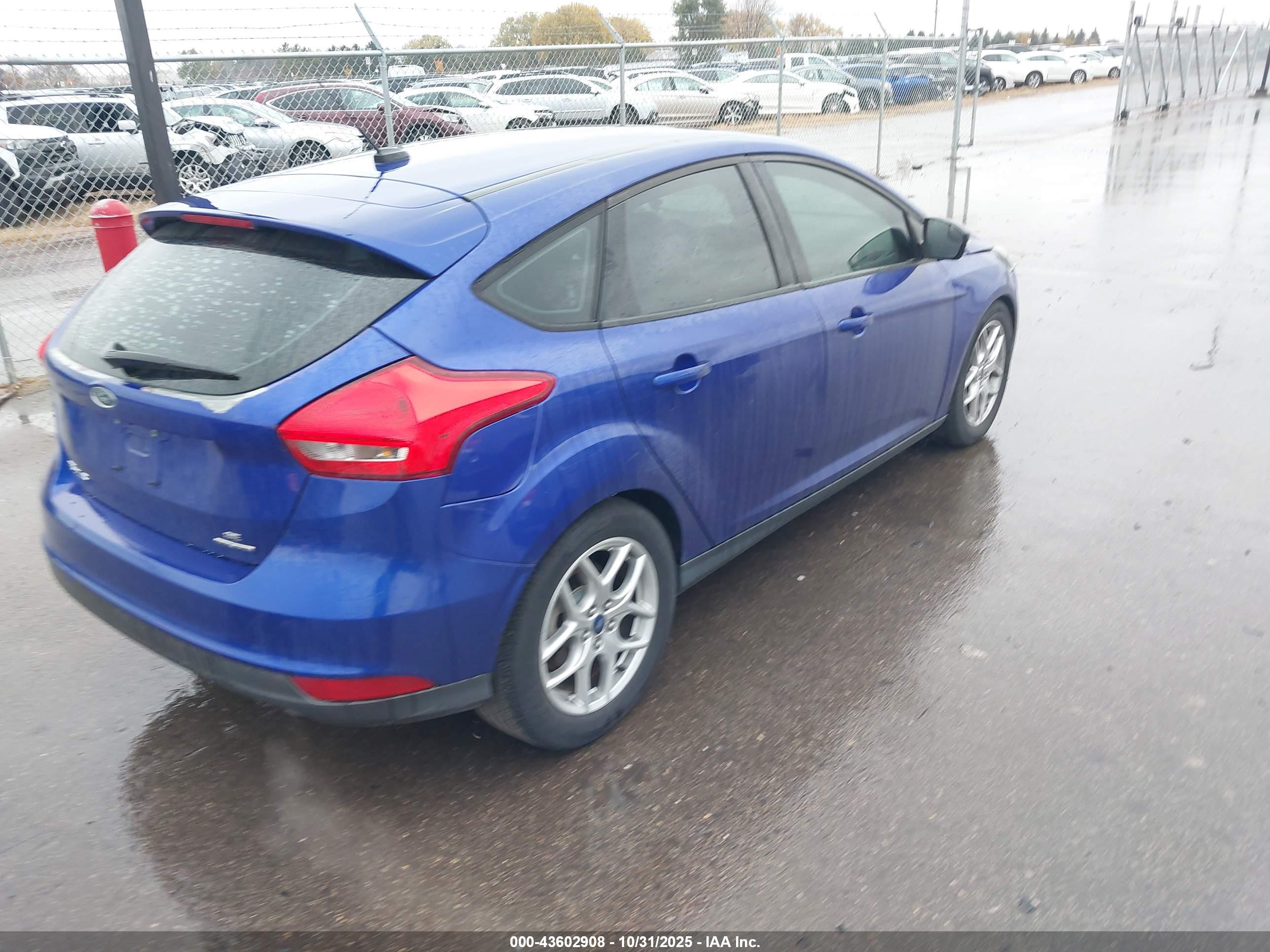 FORD FOCUS image 4