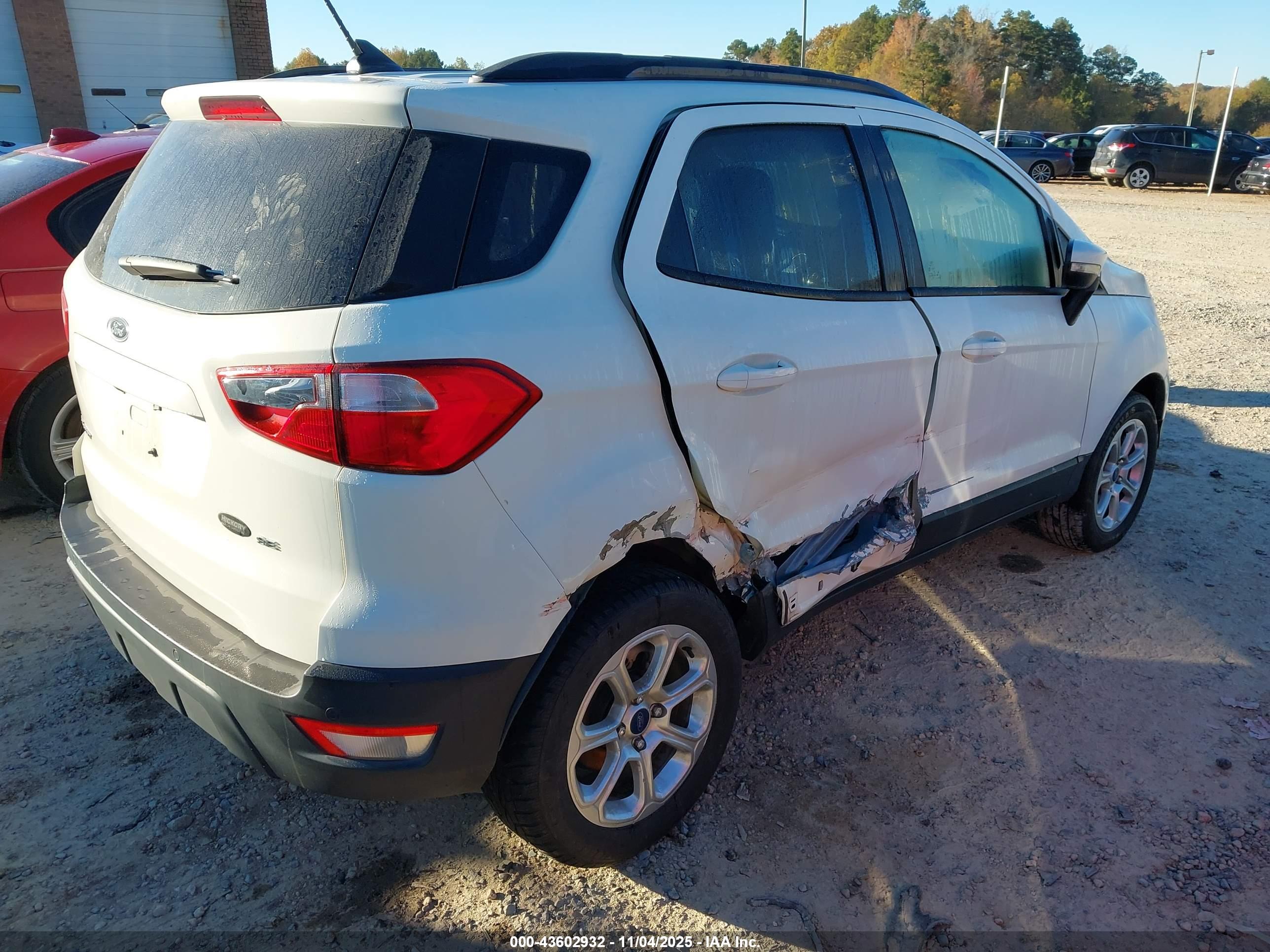 FORD ECOSPORT image 4