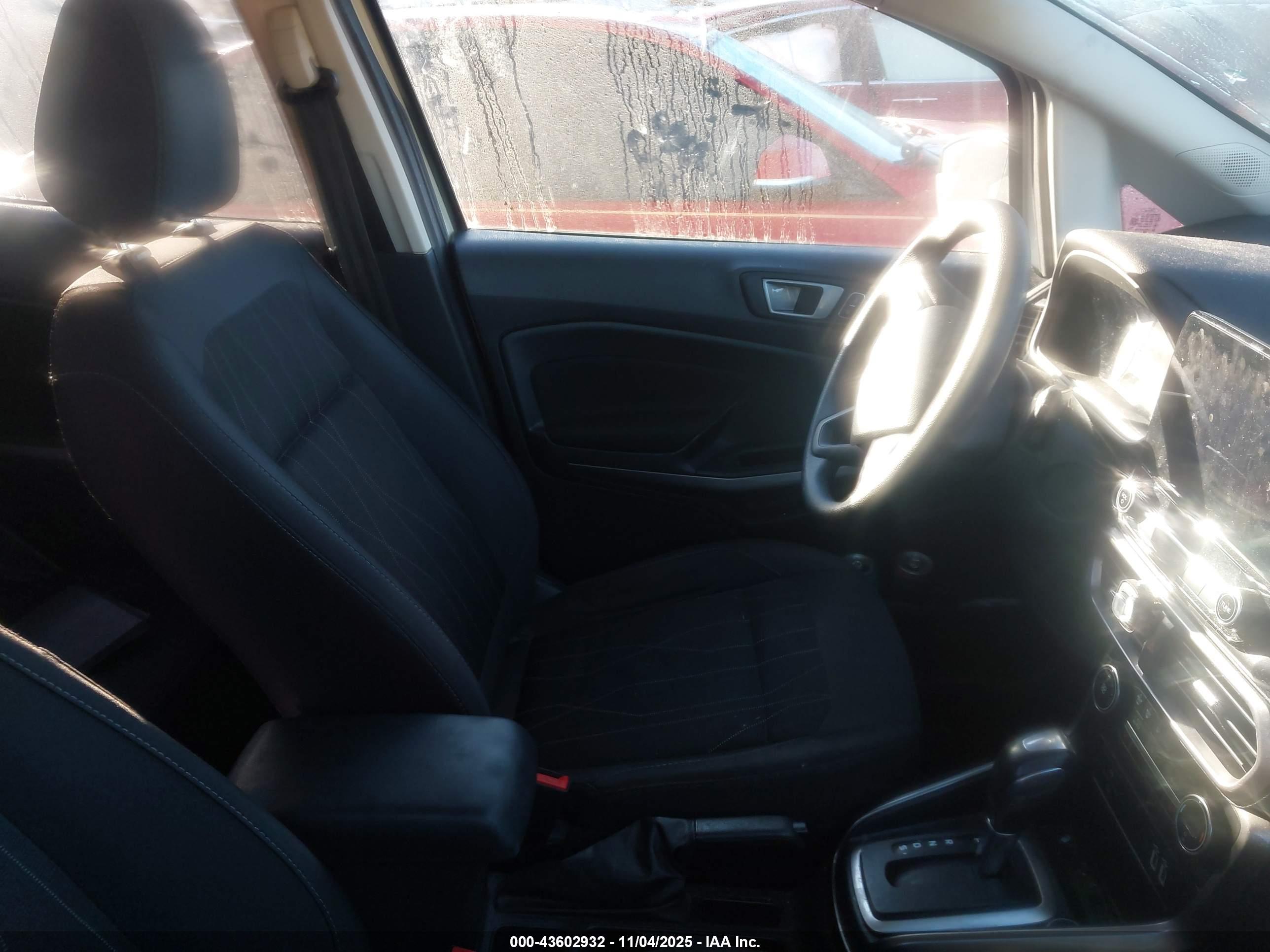 FORD ECOSPORT image 5