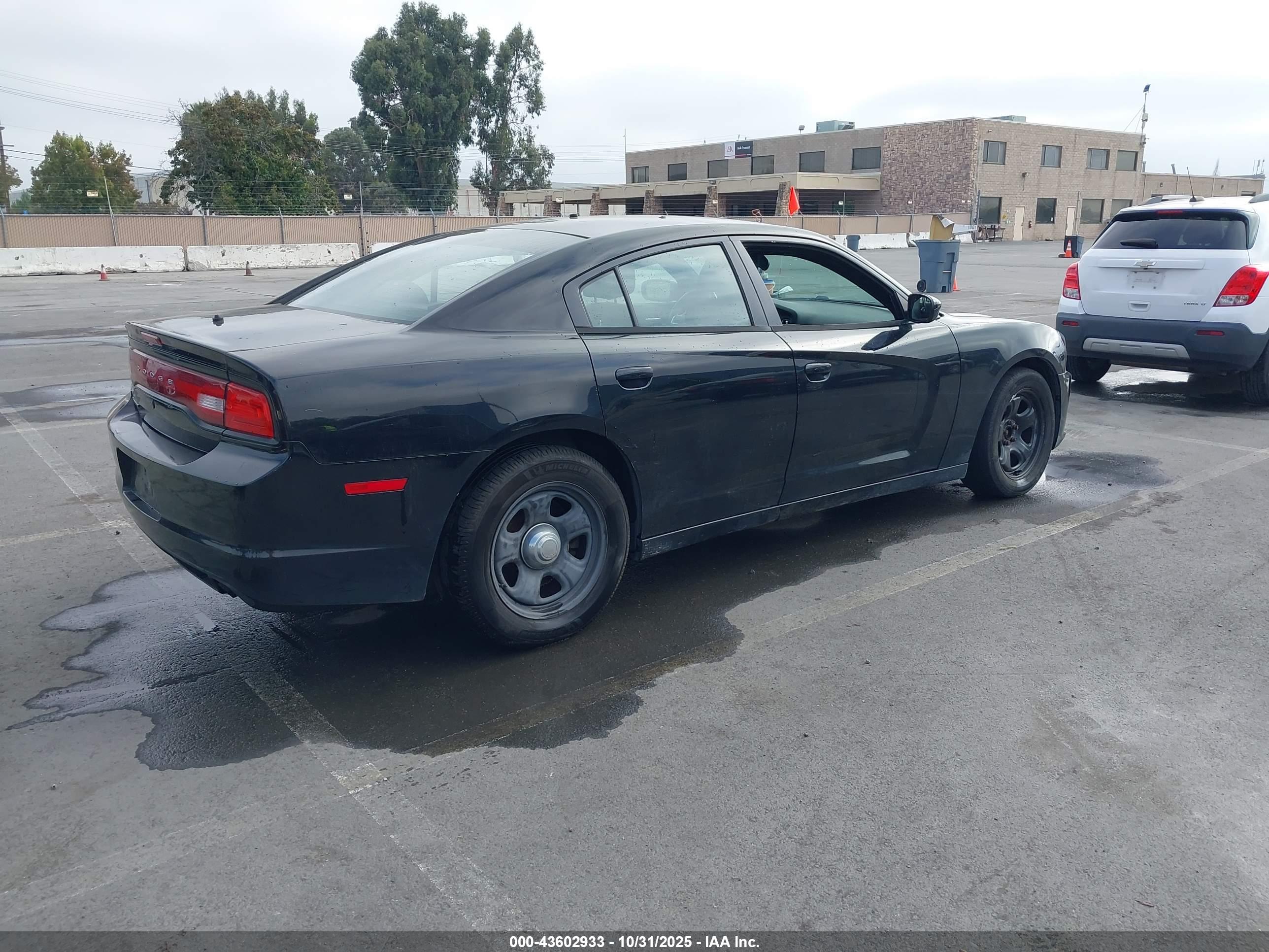 DODGE CHARGER image 4