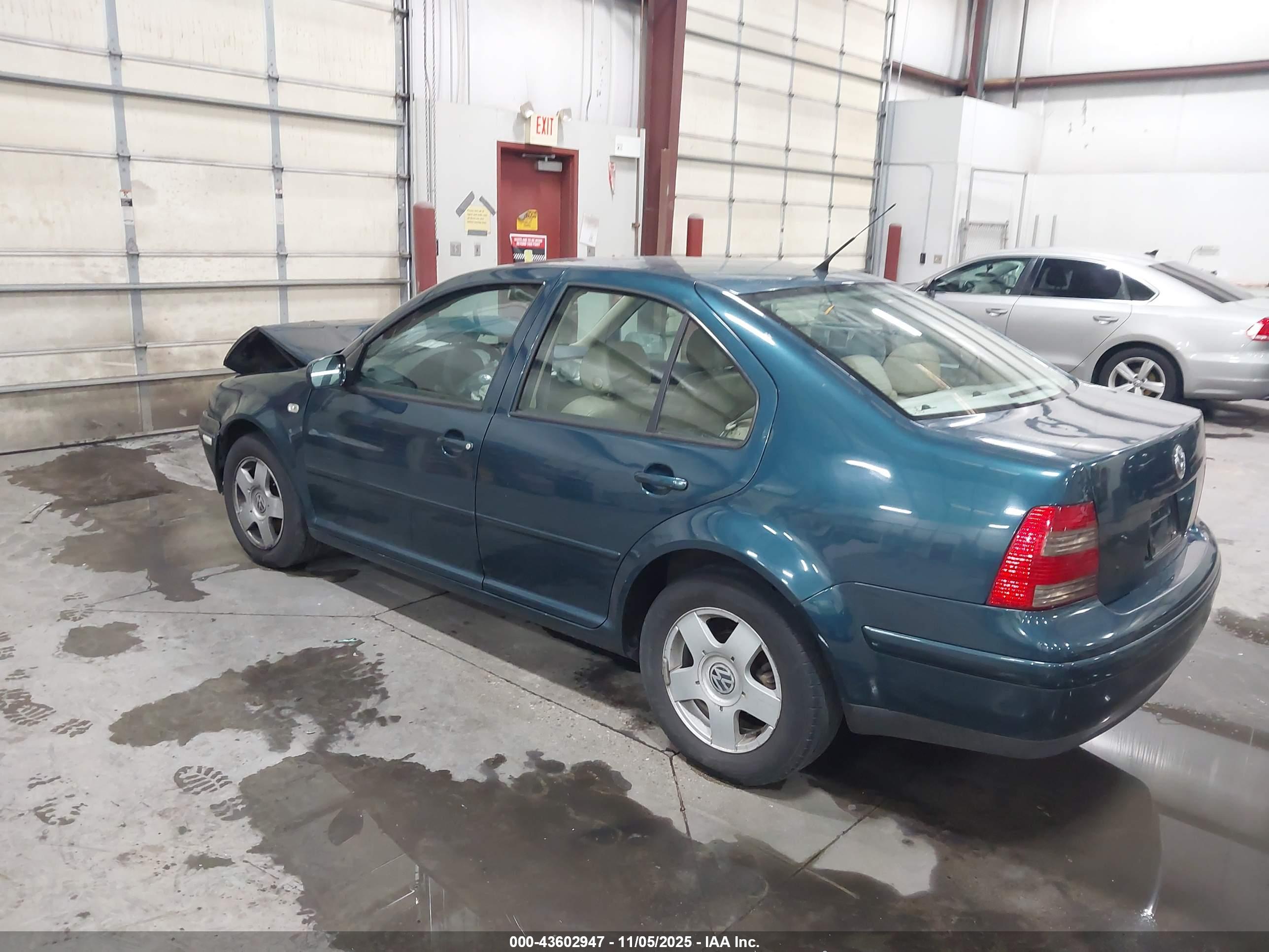 VOLKSWAGEN JETTA image 3