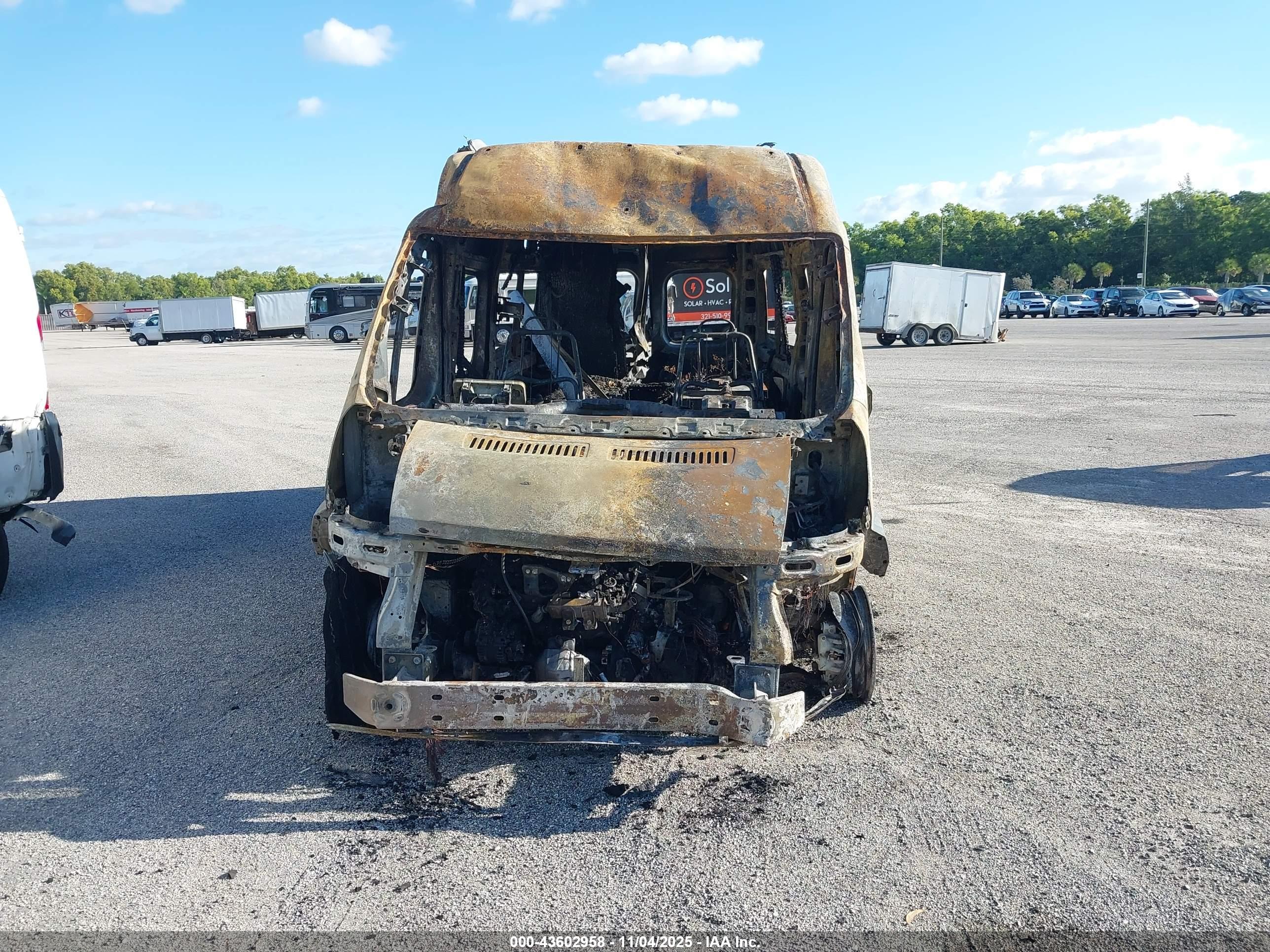 ENTEGRA COACH image 6