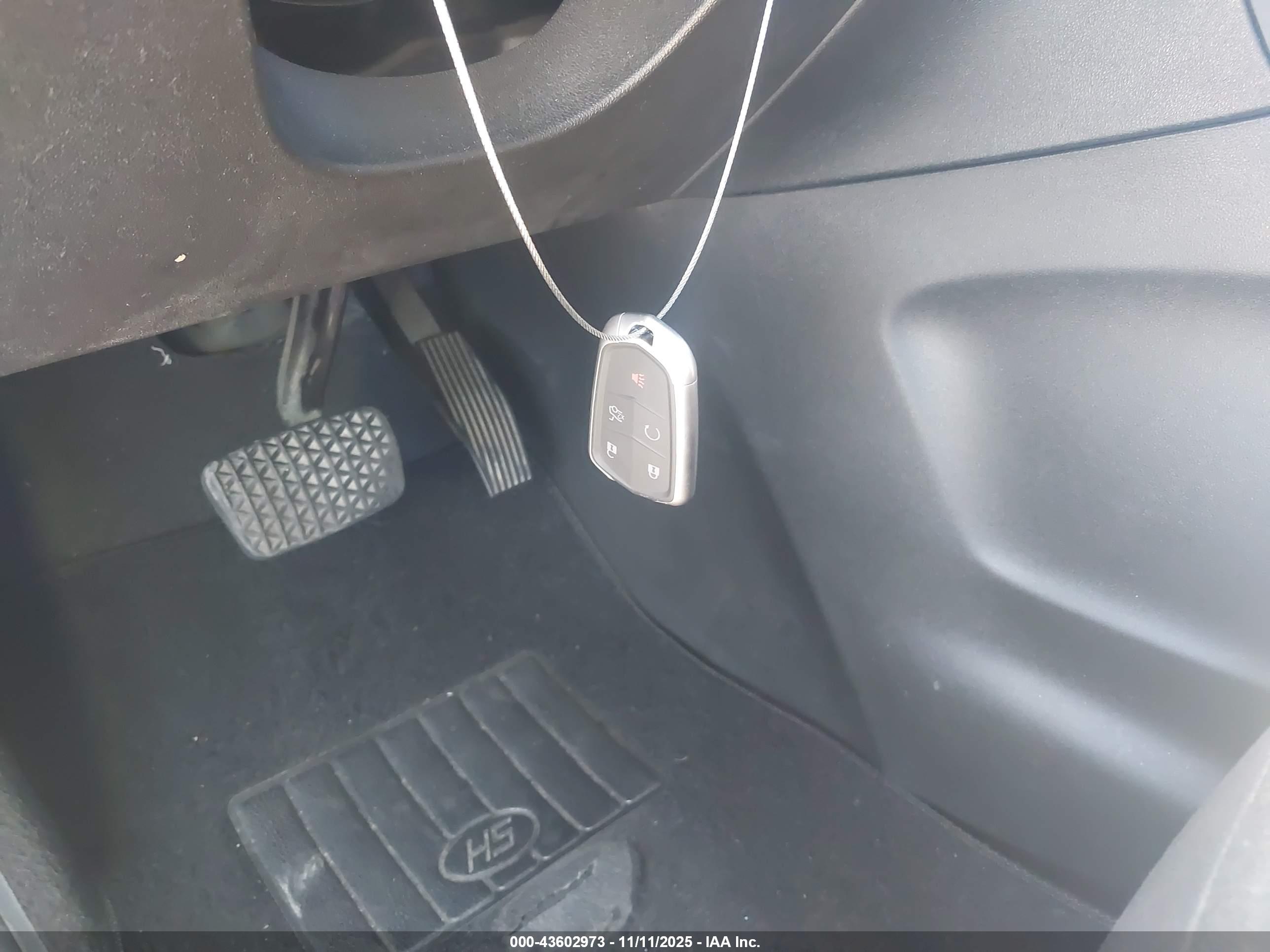 CHEVROLET EQUINOX image 11