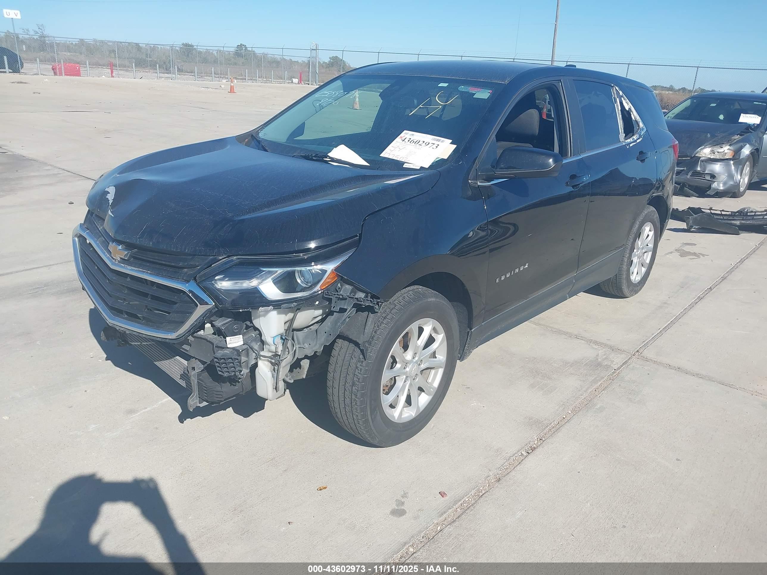 CHEVROLET EQUINOX image 2