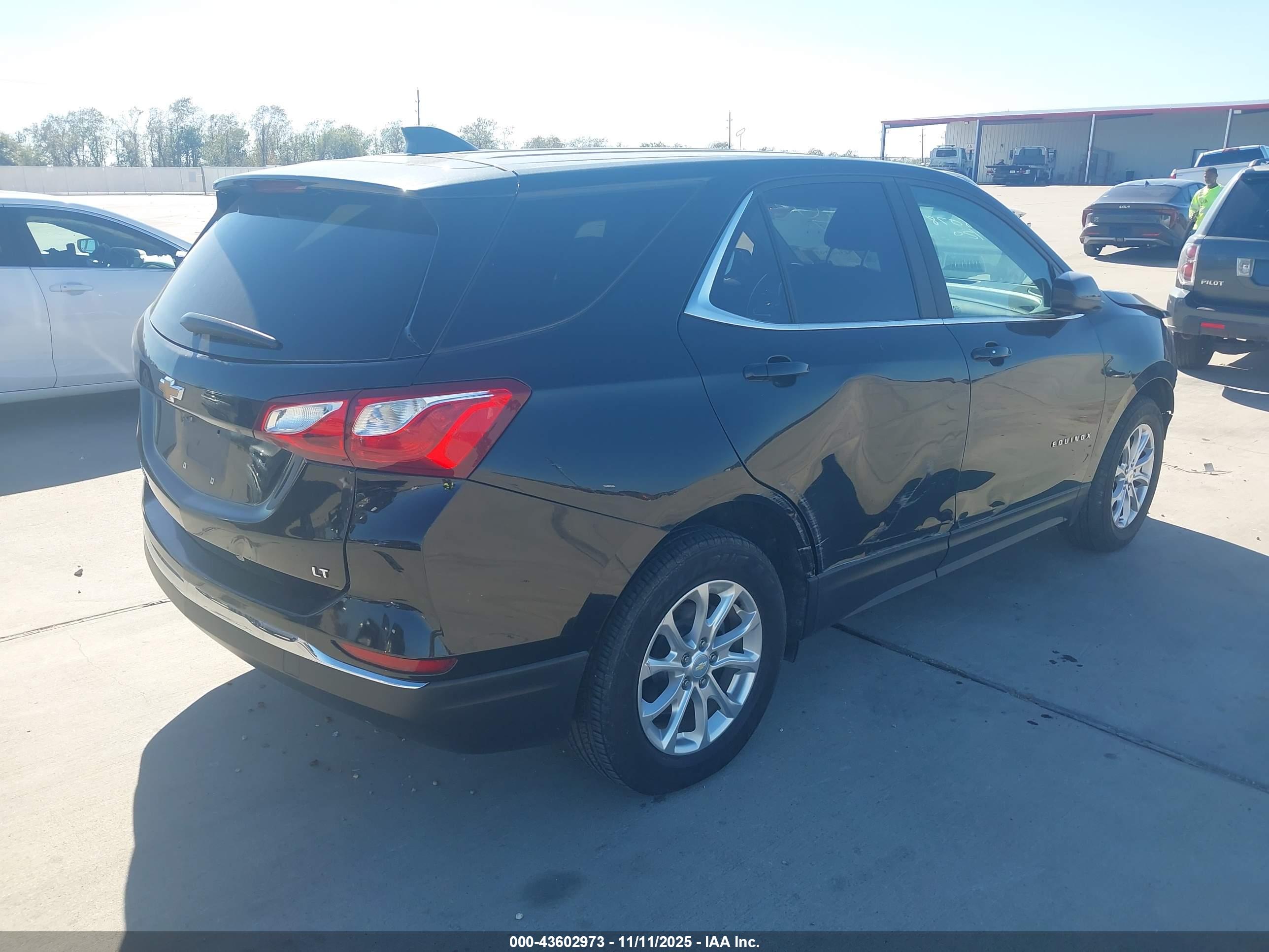 CHEVROLET EQUINOX image 4