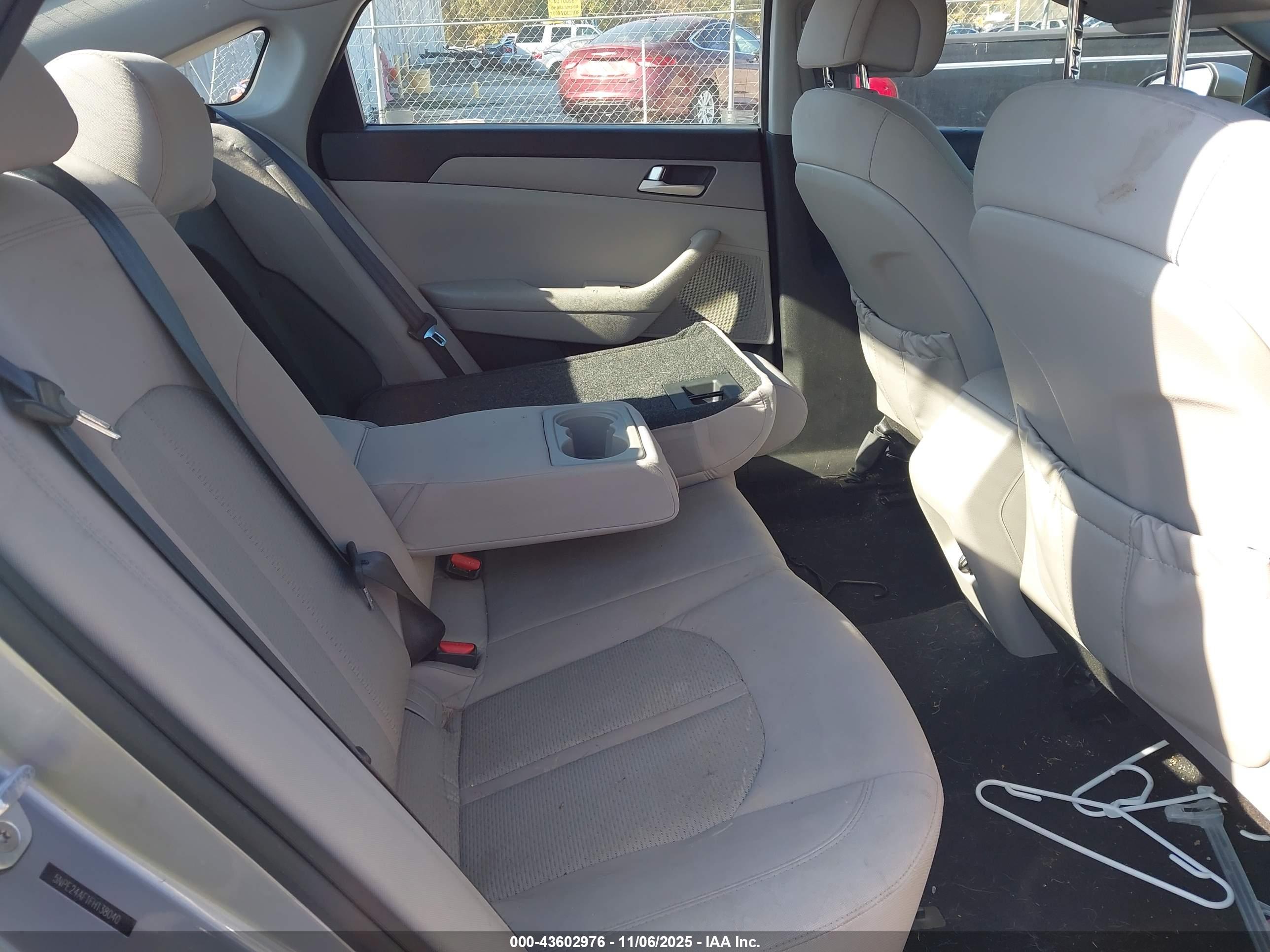HYUNDAI SONATA image 8