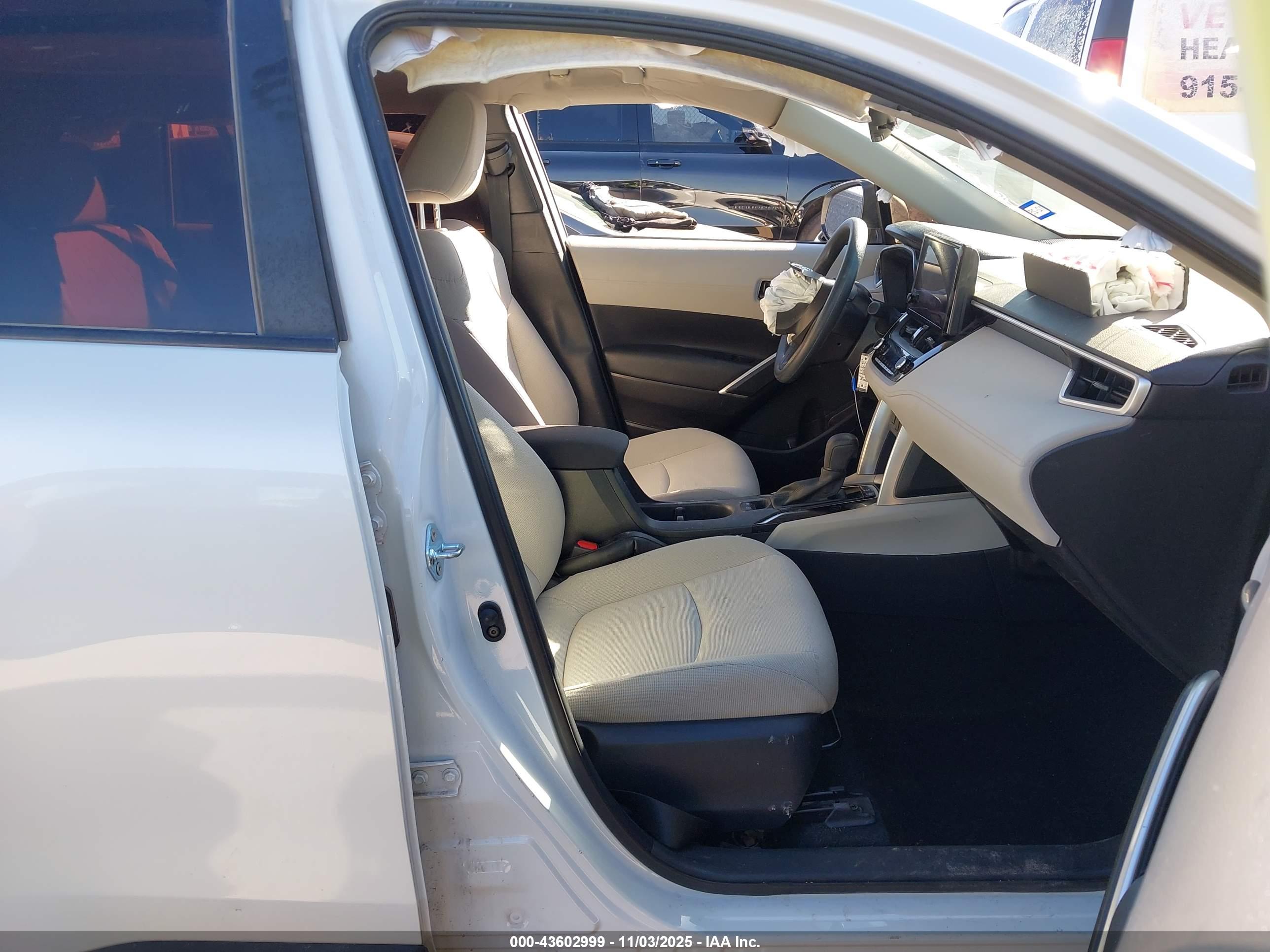 TOYOTA COROLLA image 5