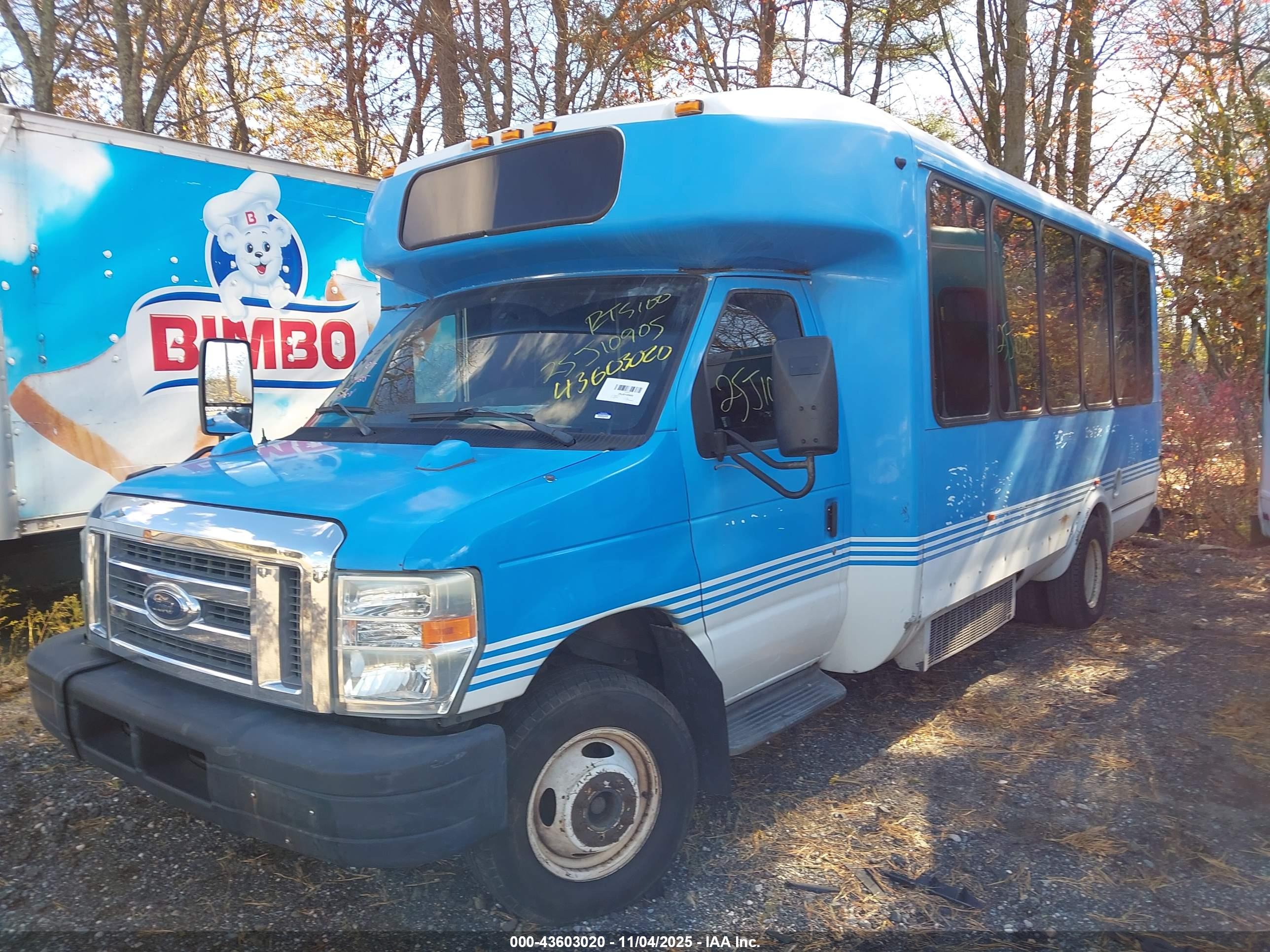 FORD E-450 image 2