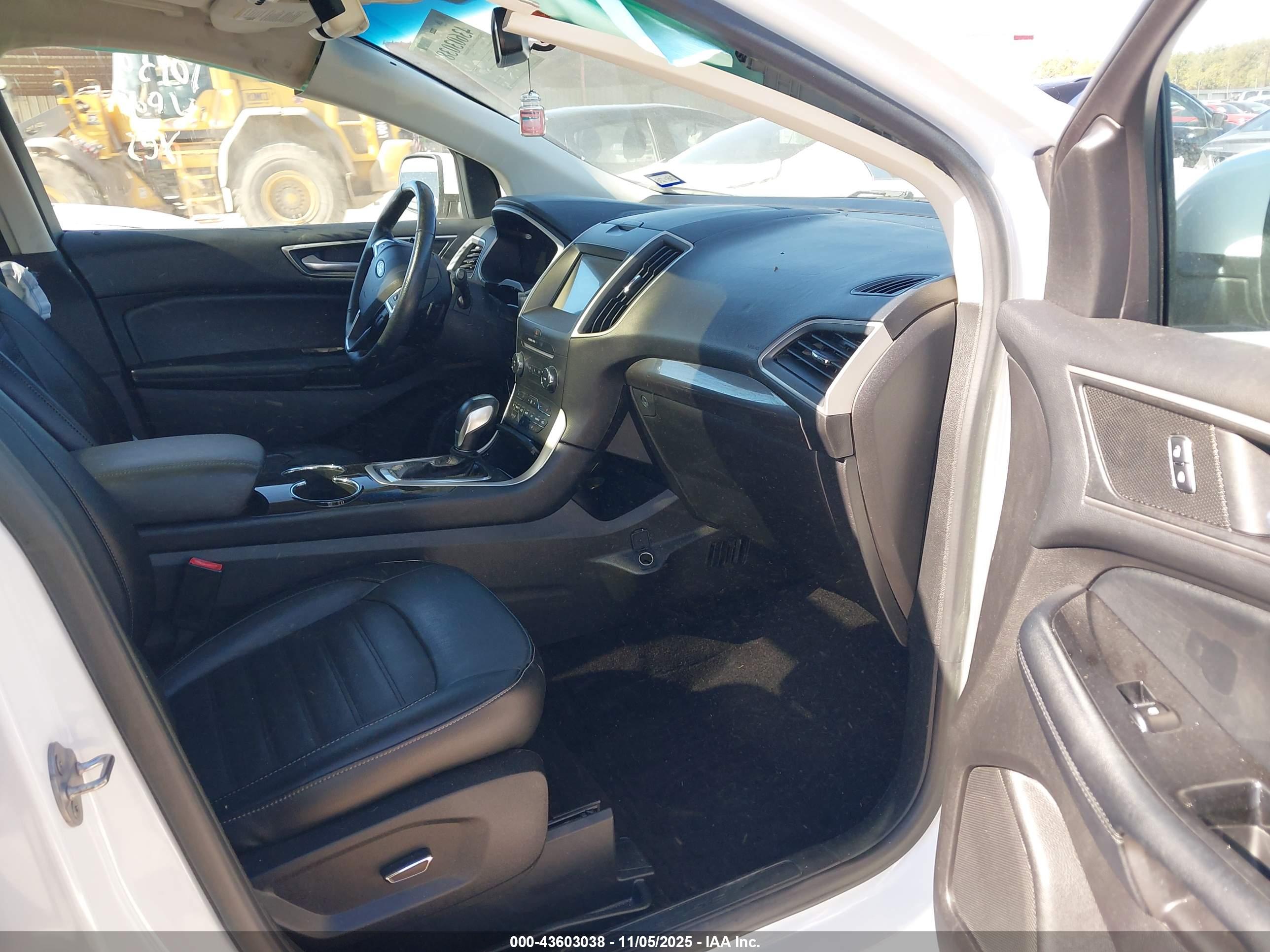 FORD EDGE image 5