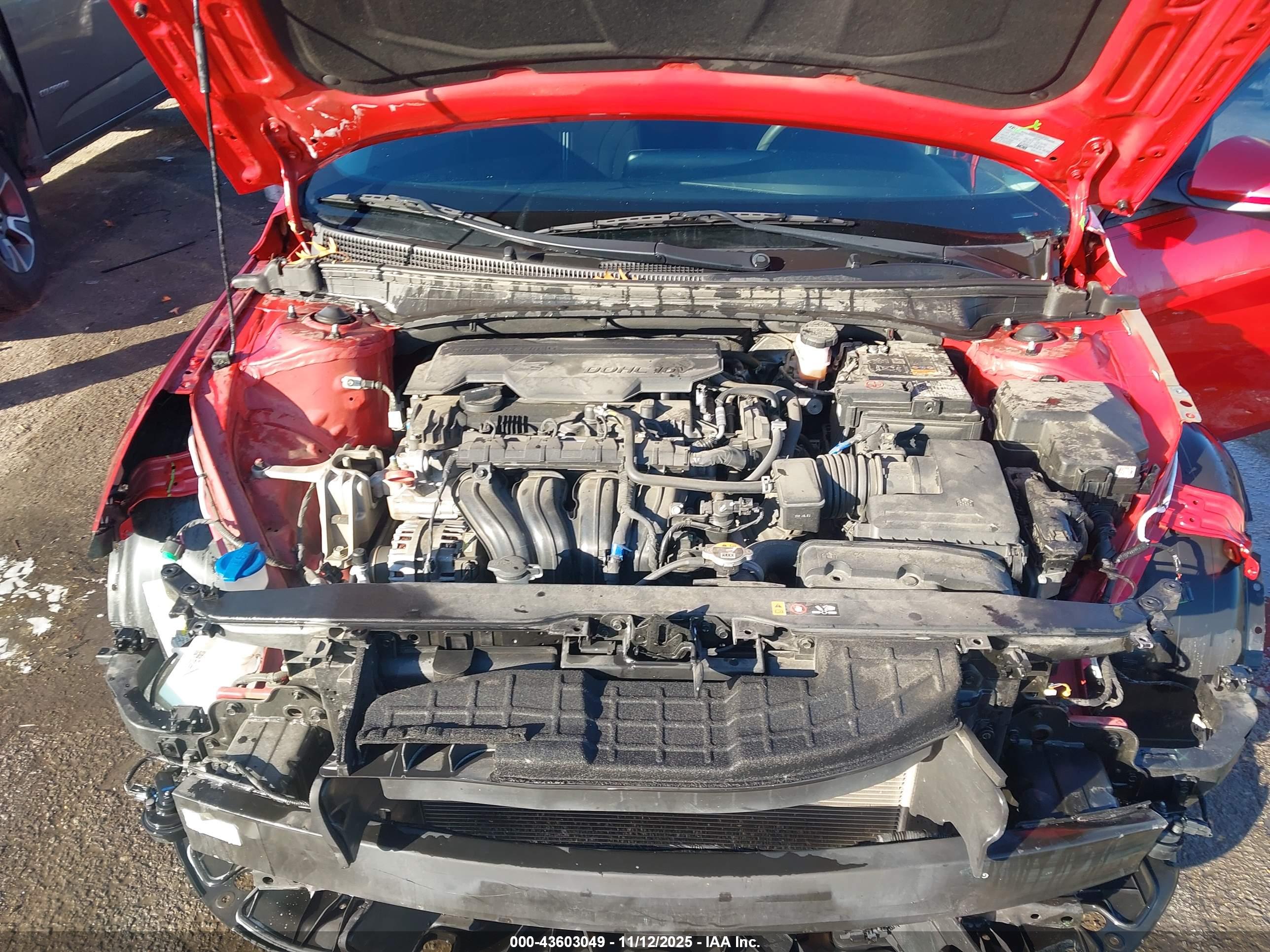 HYUNDAI ELANTRA image 10