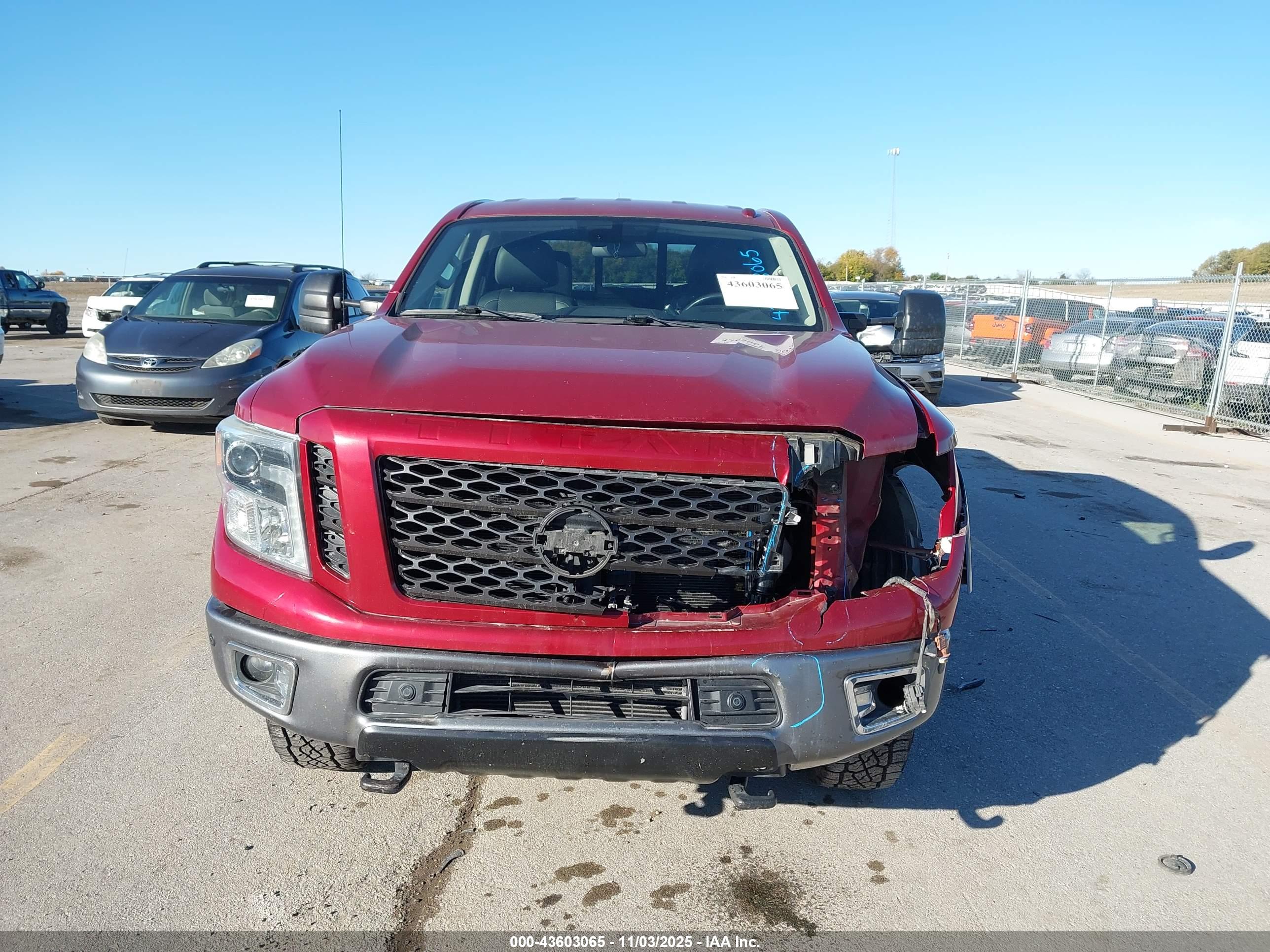 NISSAN TITAN image 6