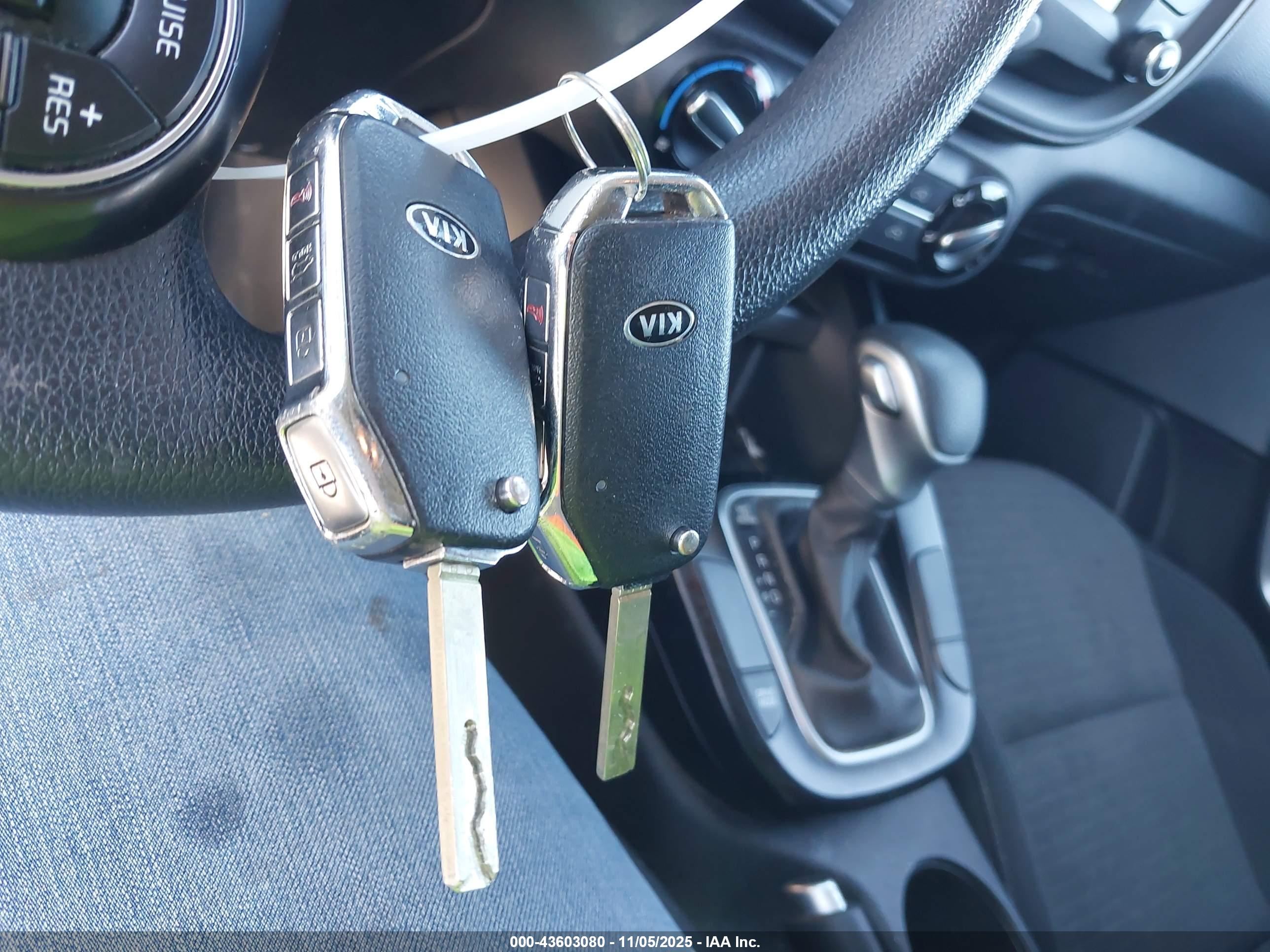 KIA SOUL image 11
