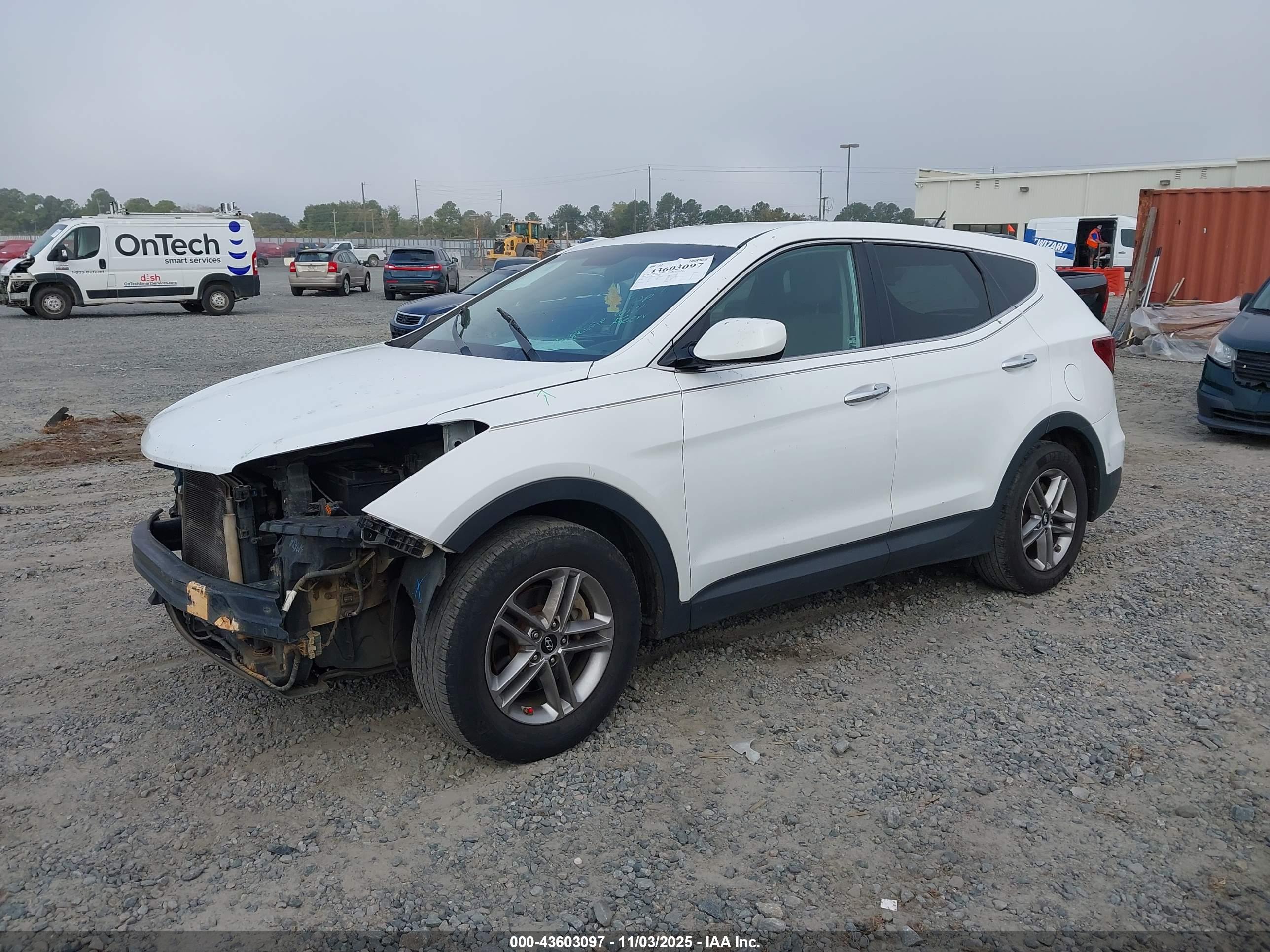 HYUNDAI SANTA image 2