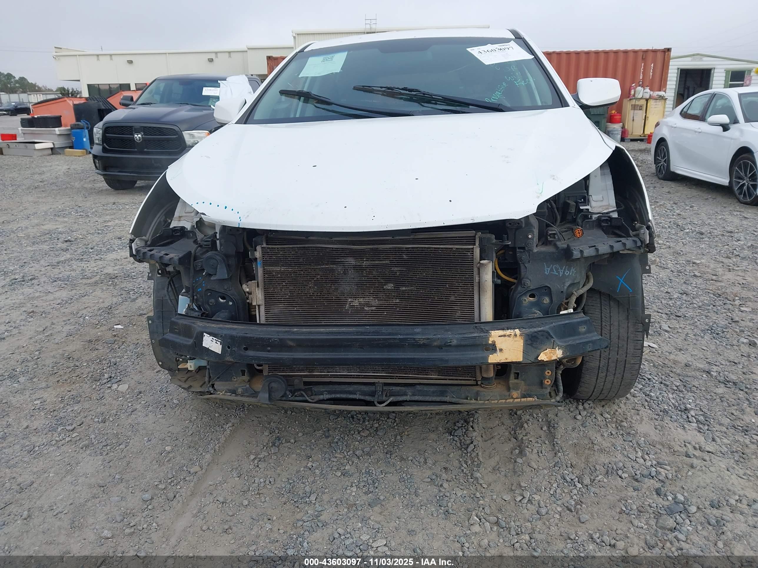 HYUNDAI SANTA image 6