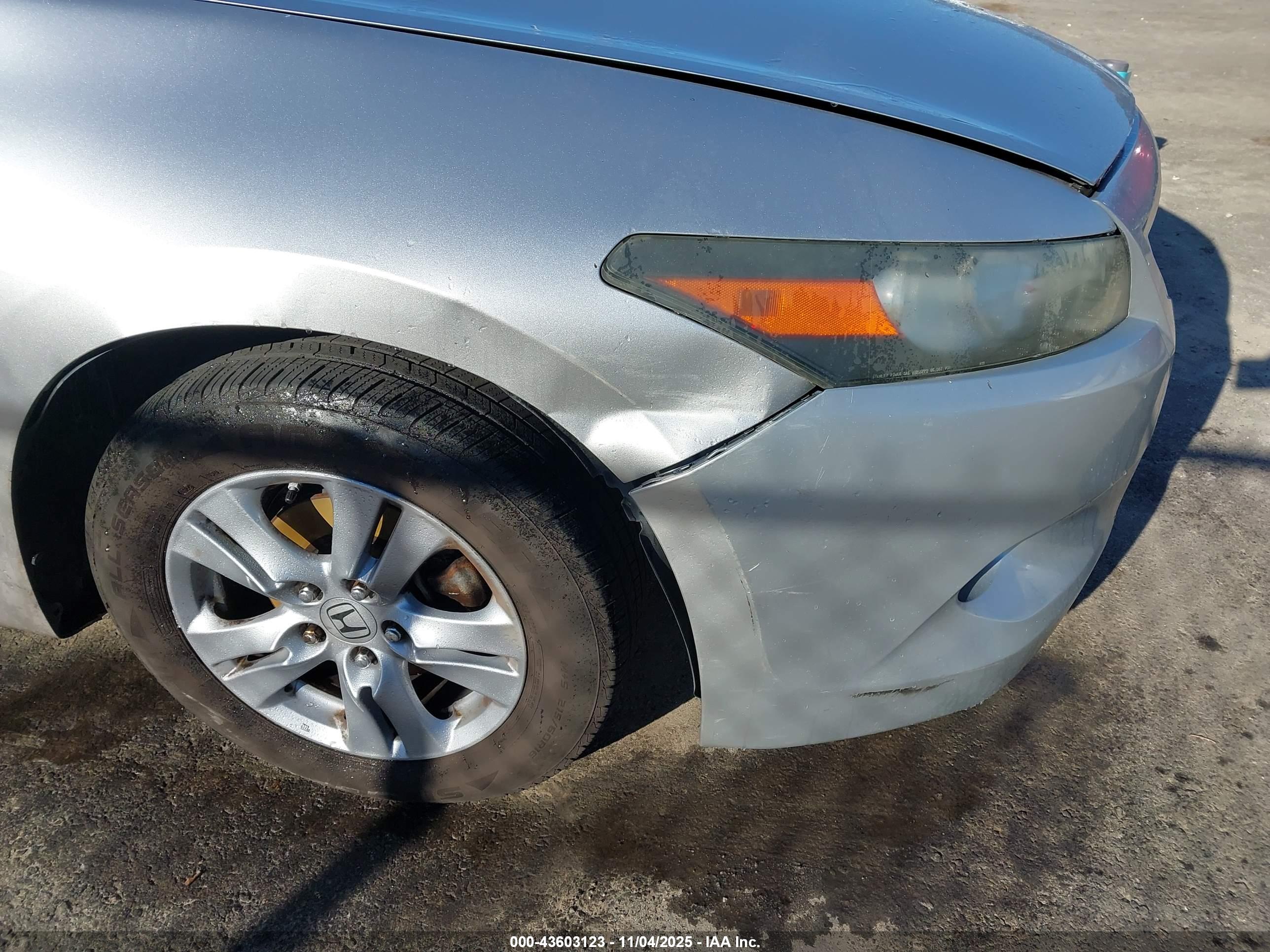 HONDA ACCORD image 6