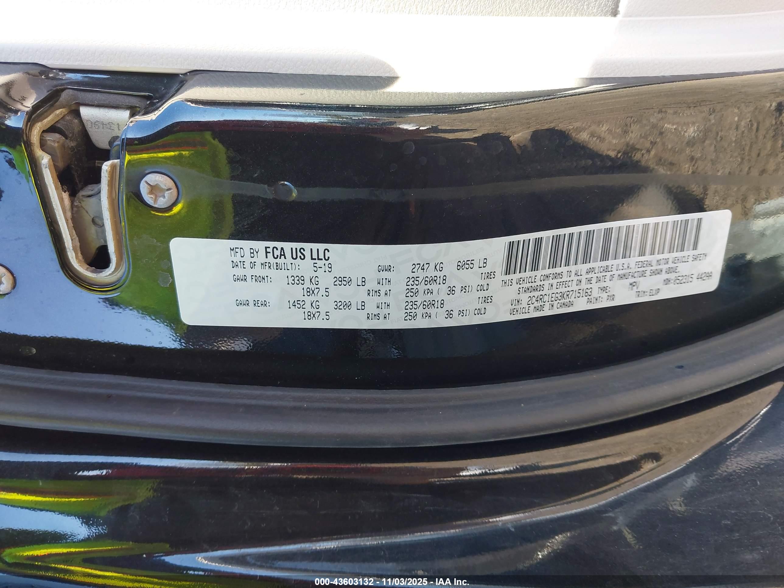 CHRYSLER PACIFICA image 9