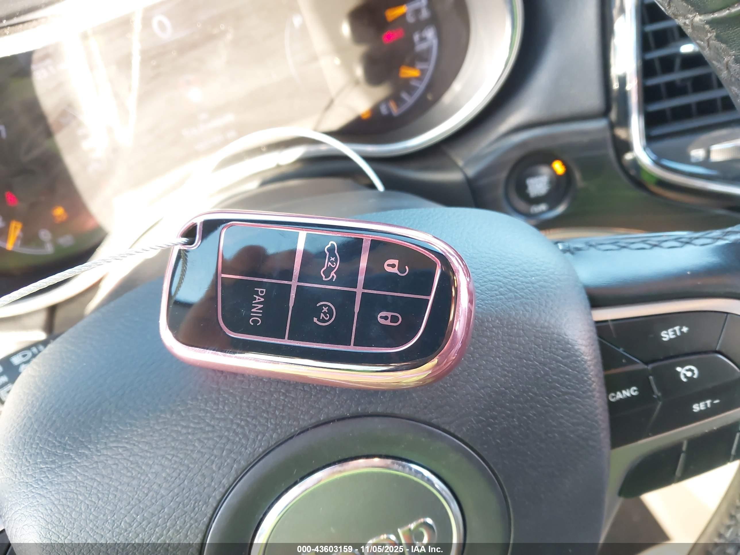JEEP GRAND image 11