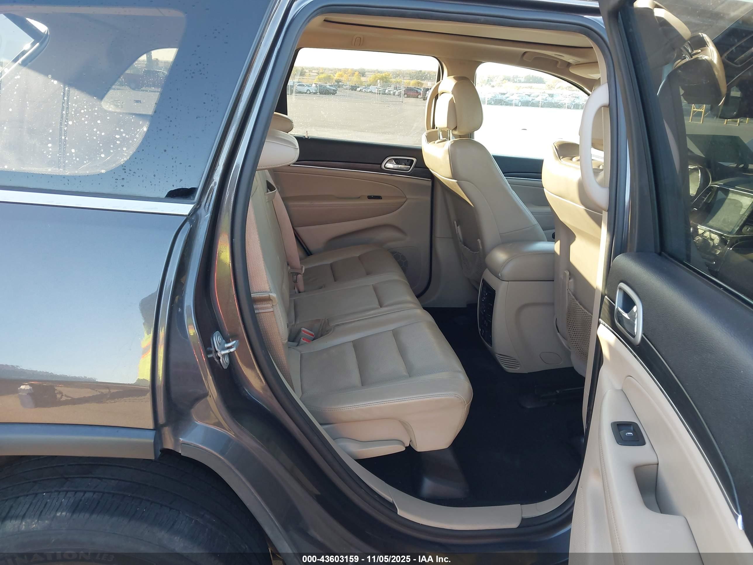 JEEP GRAND image 8
