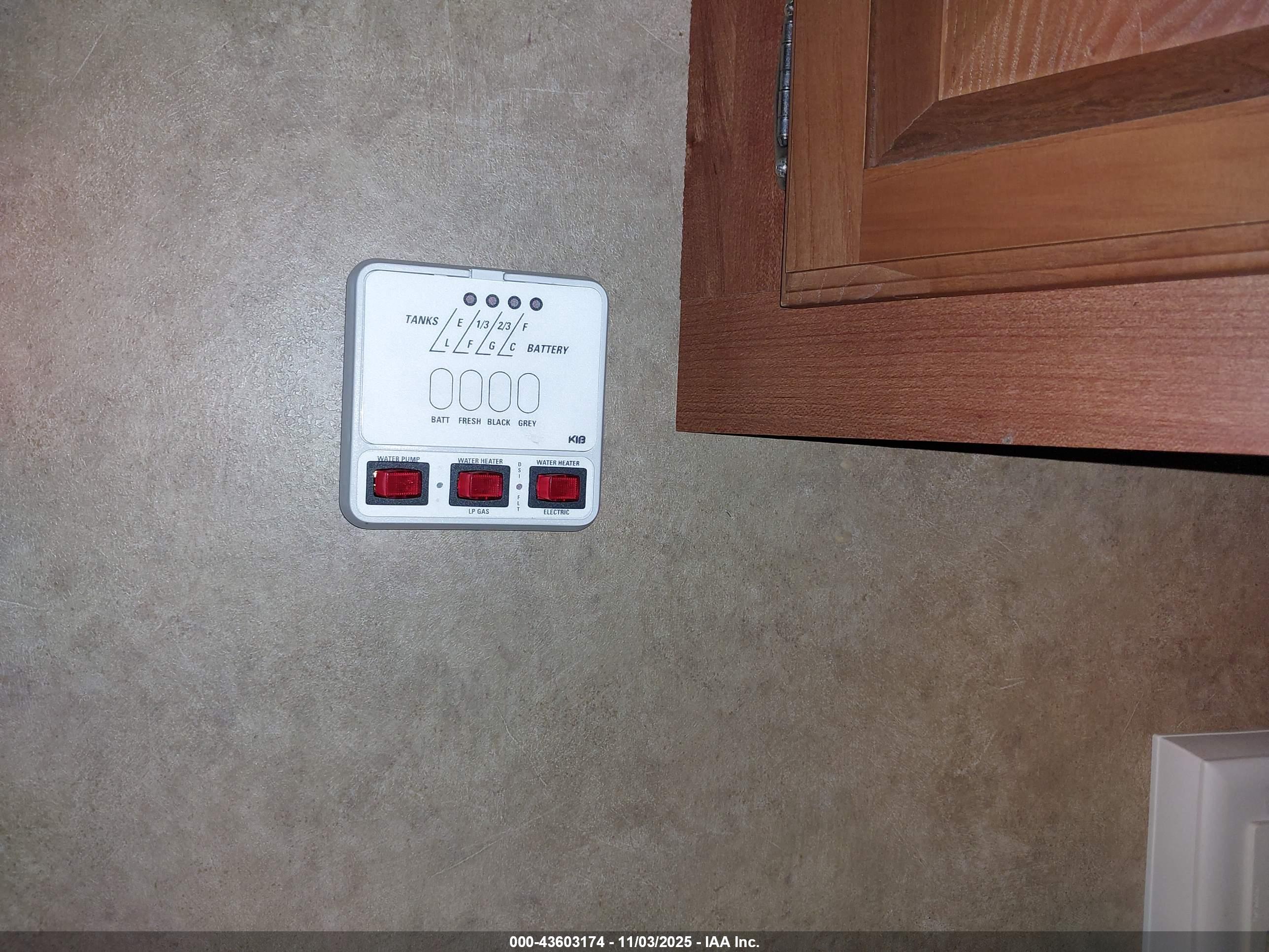 JAYCO EAGLE image 7