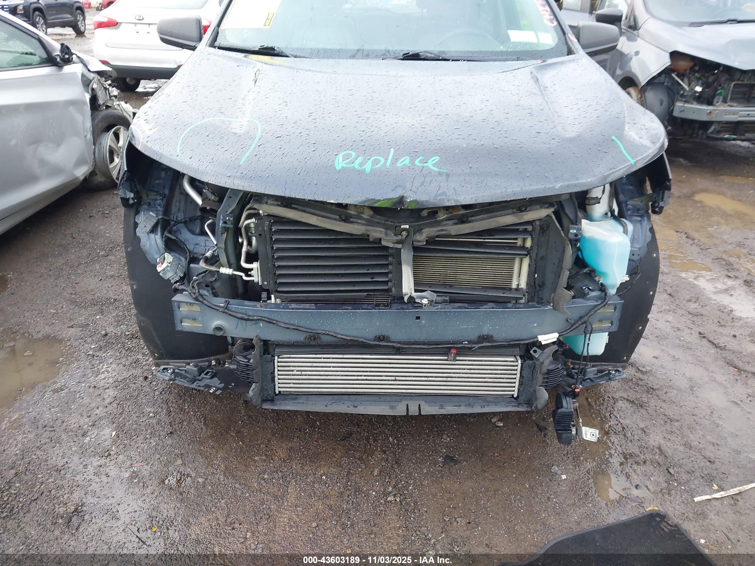 CHEVROLET EQUINOX image 6