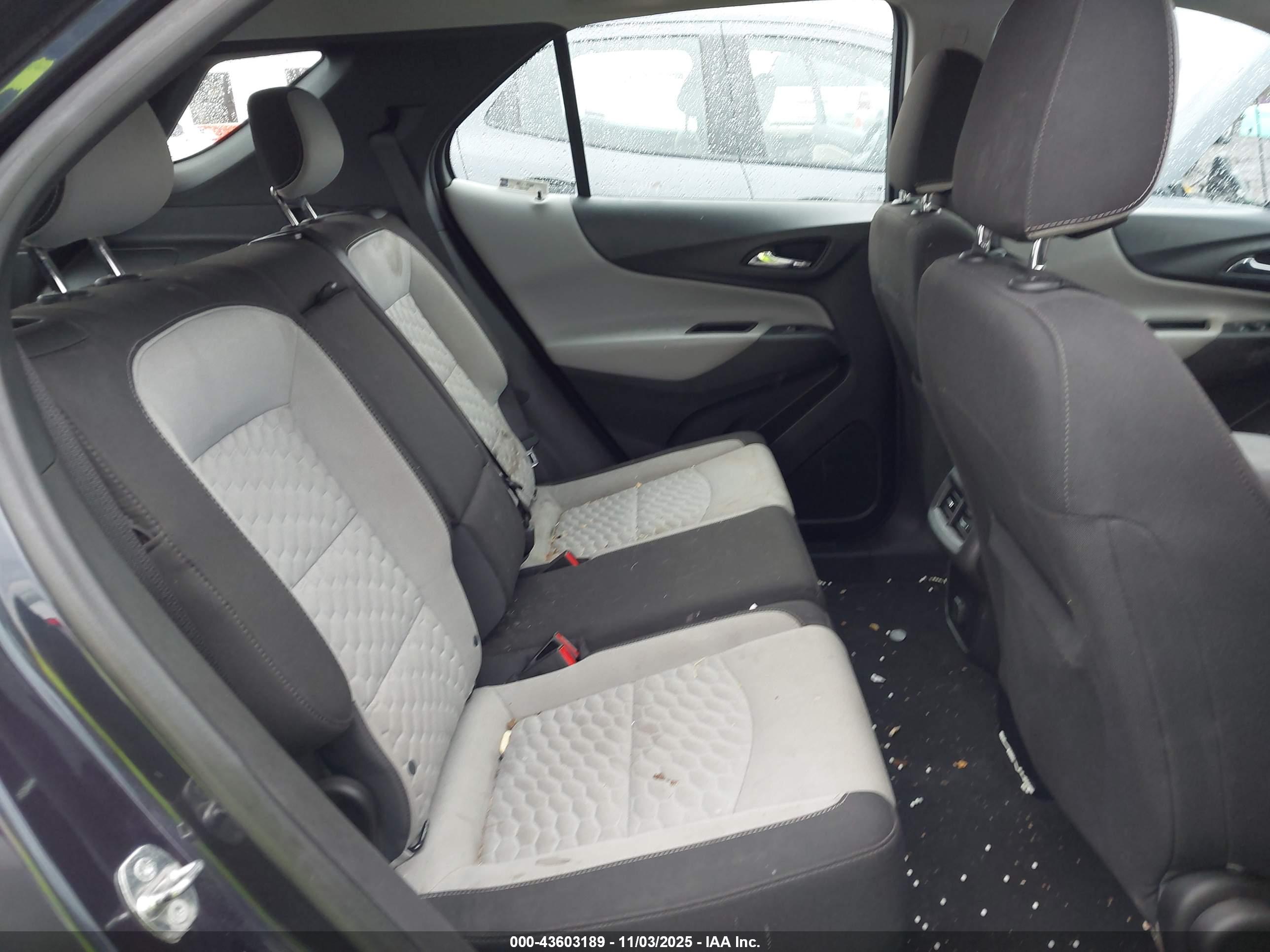 CHEVROLET EQUINOX image 8