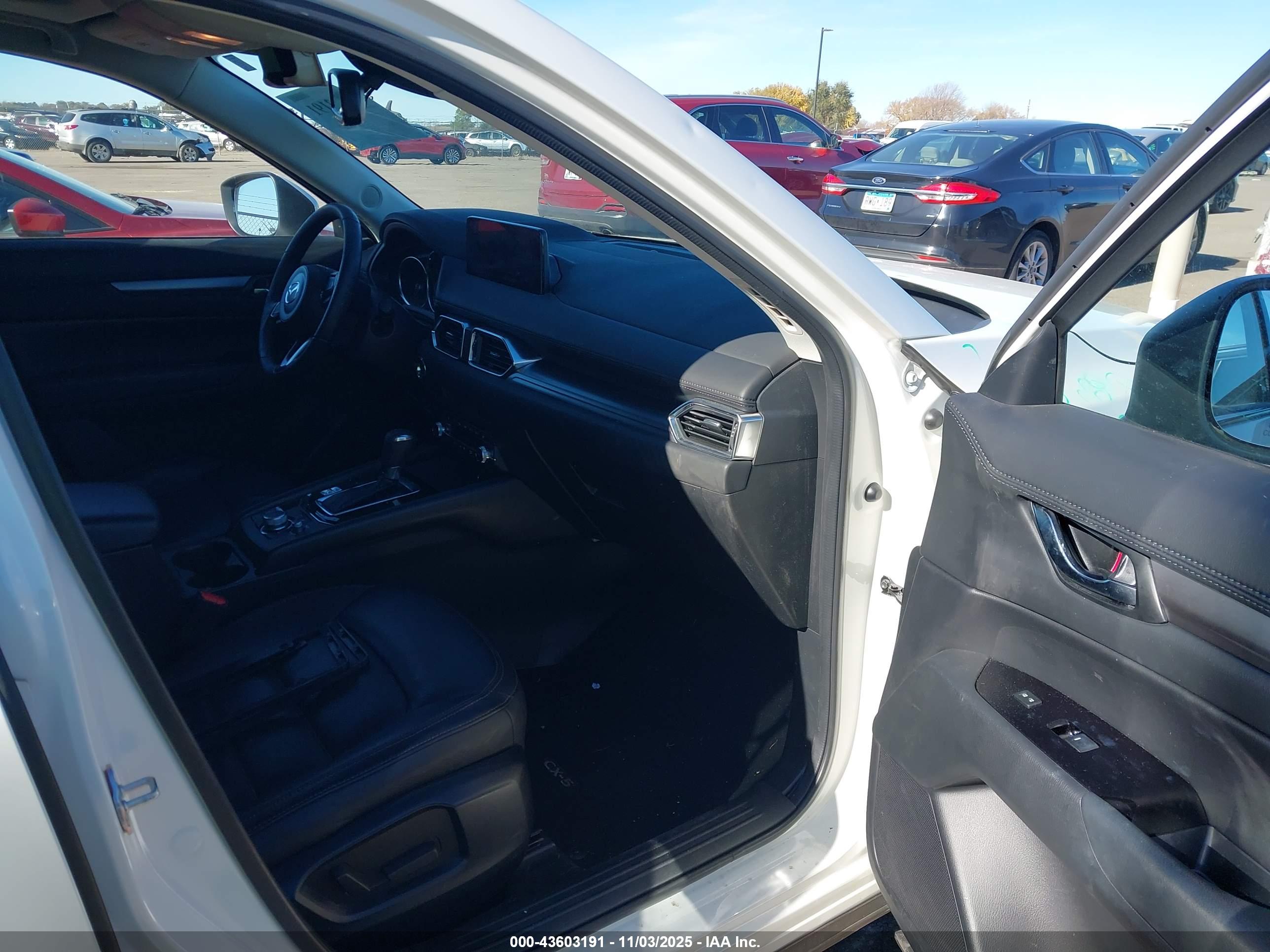 MAZDA CX-5 image 5