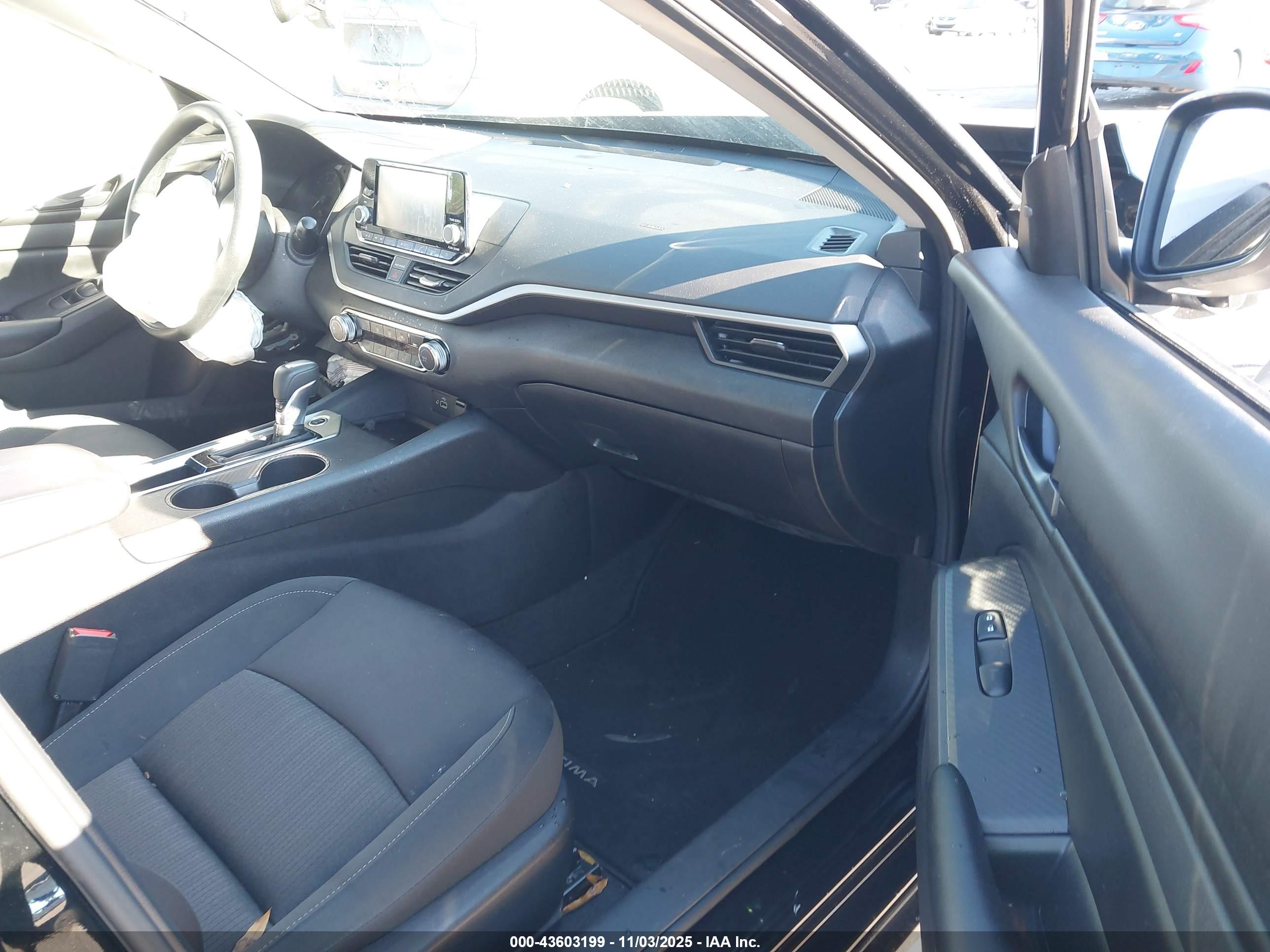 NISSAN ALTIMA image 5