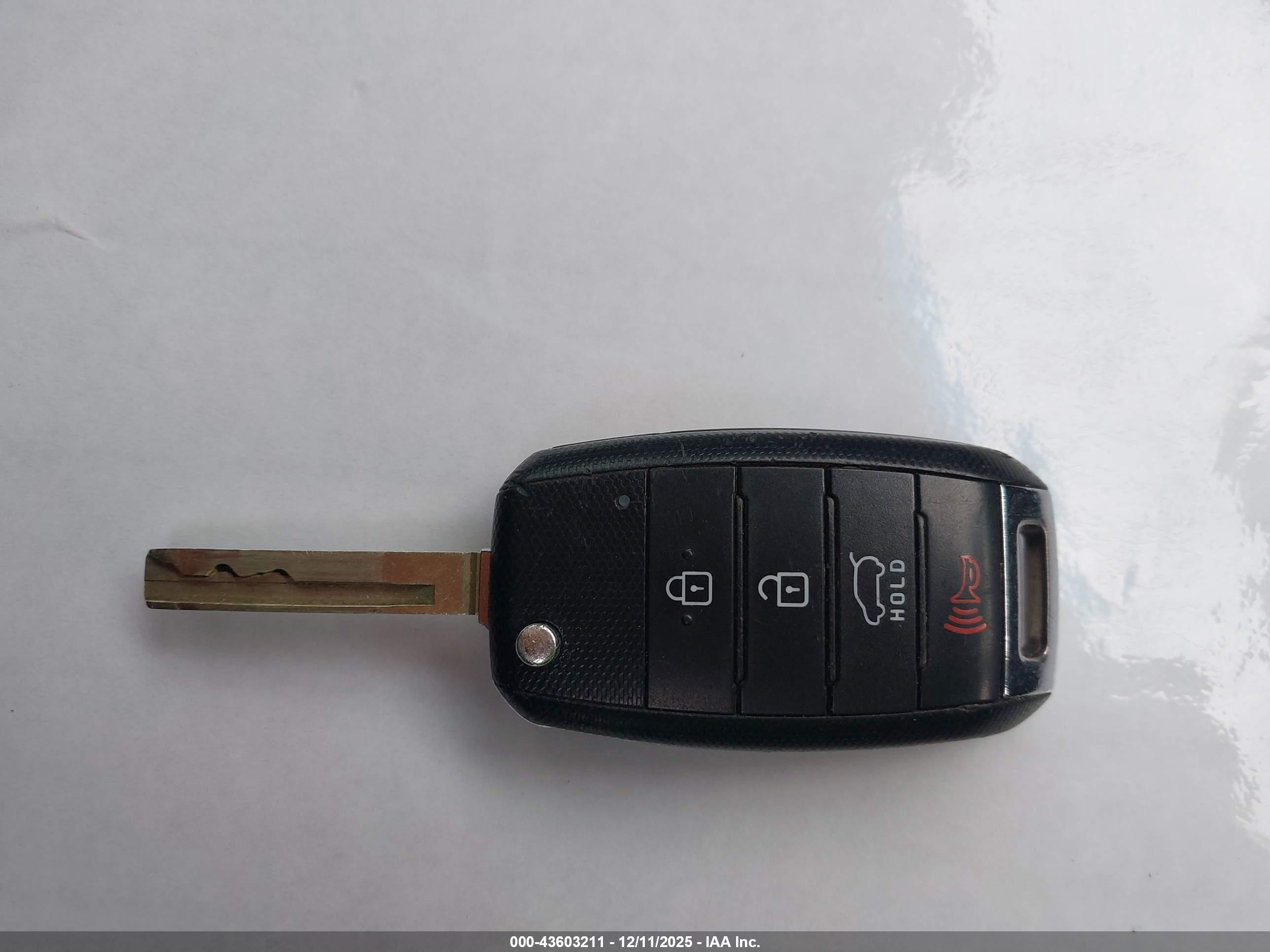 KIA SORENTO image 11