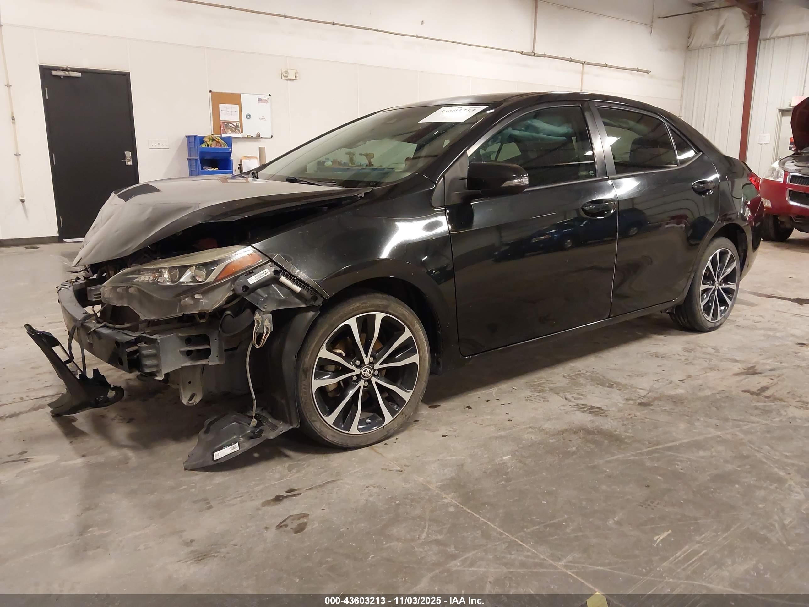 TOYOTA COROLLA image 2