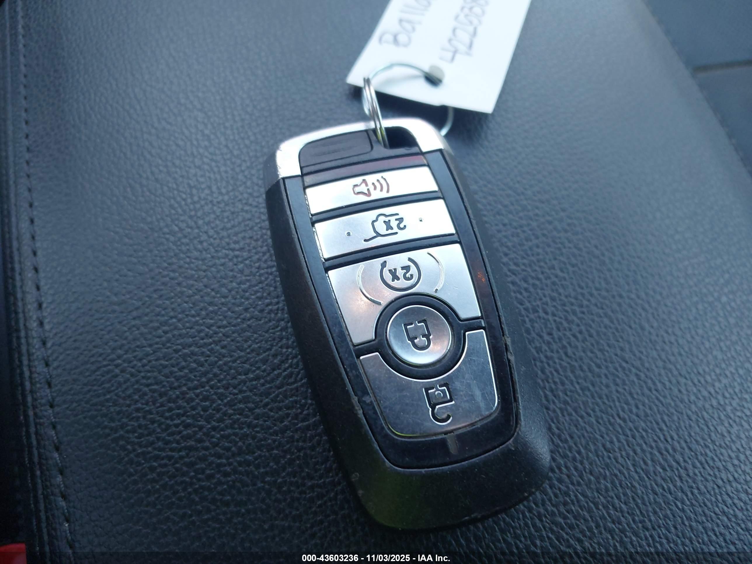 FORD EXPLORER image 11