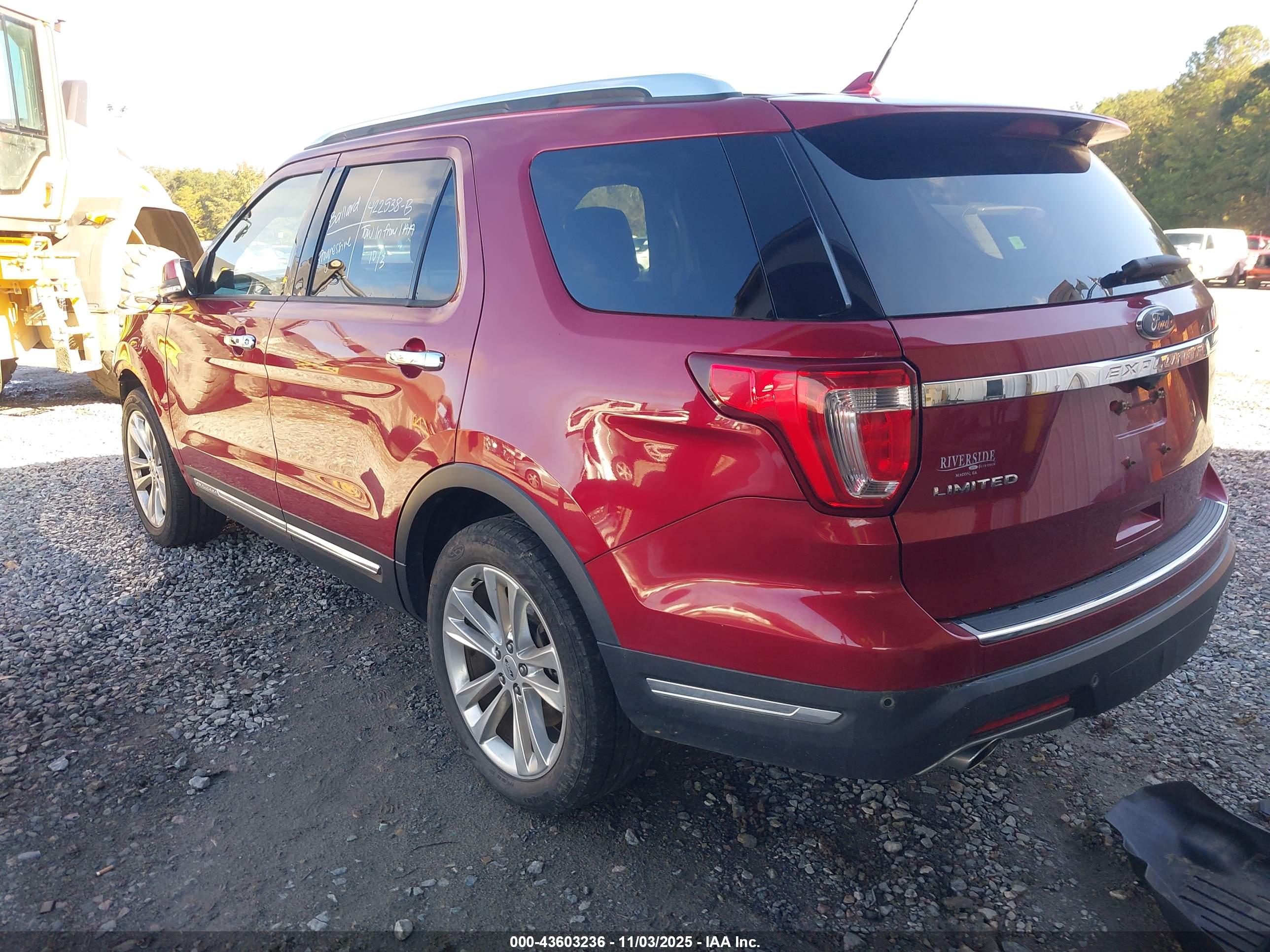 FORD EXPLORER image 3