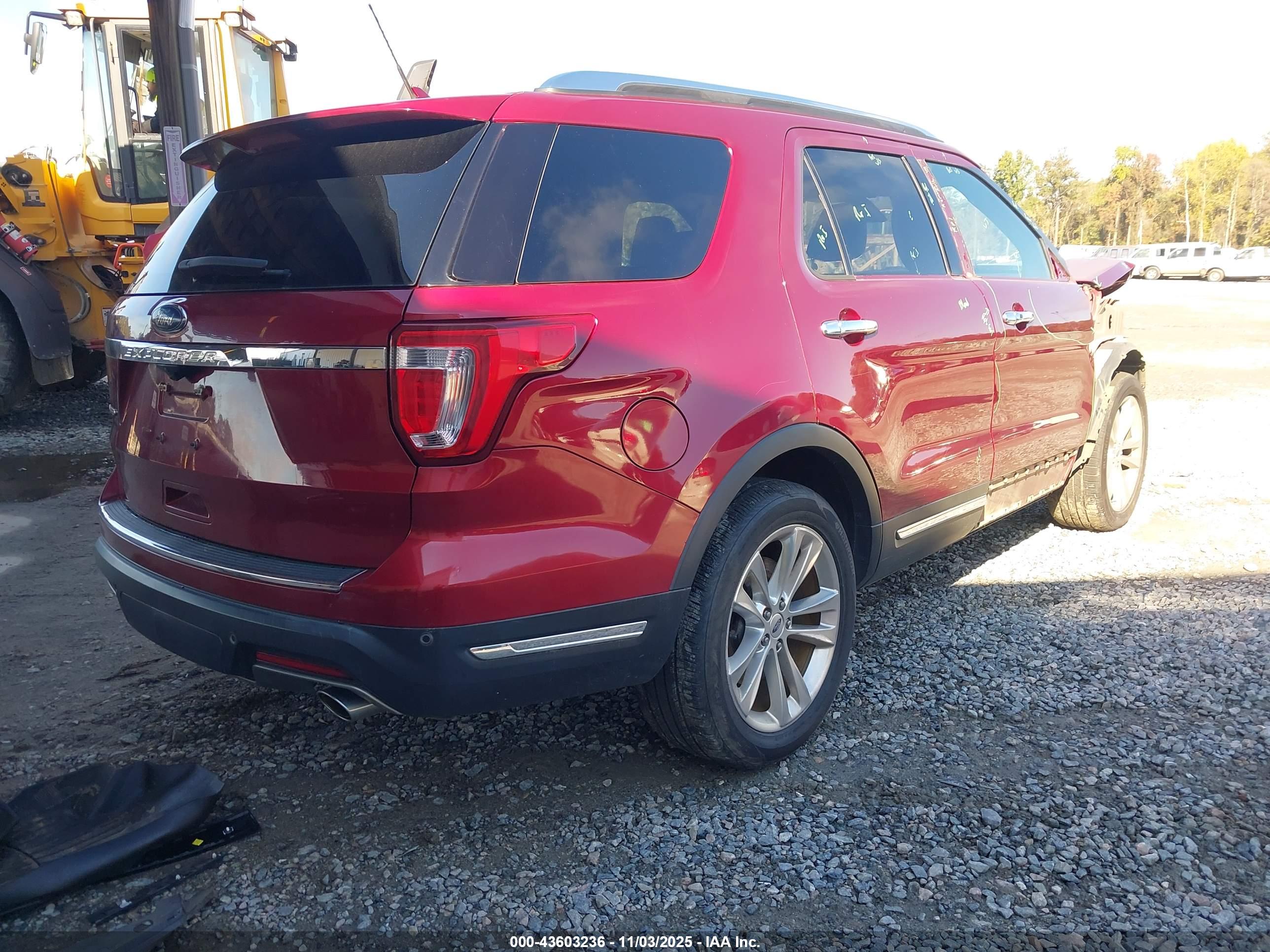 FORD EXPLORER image 4