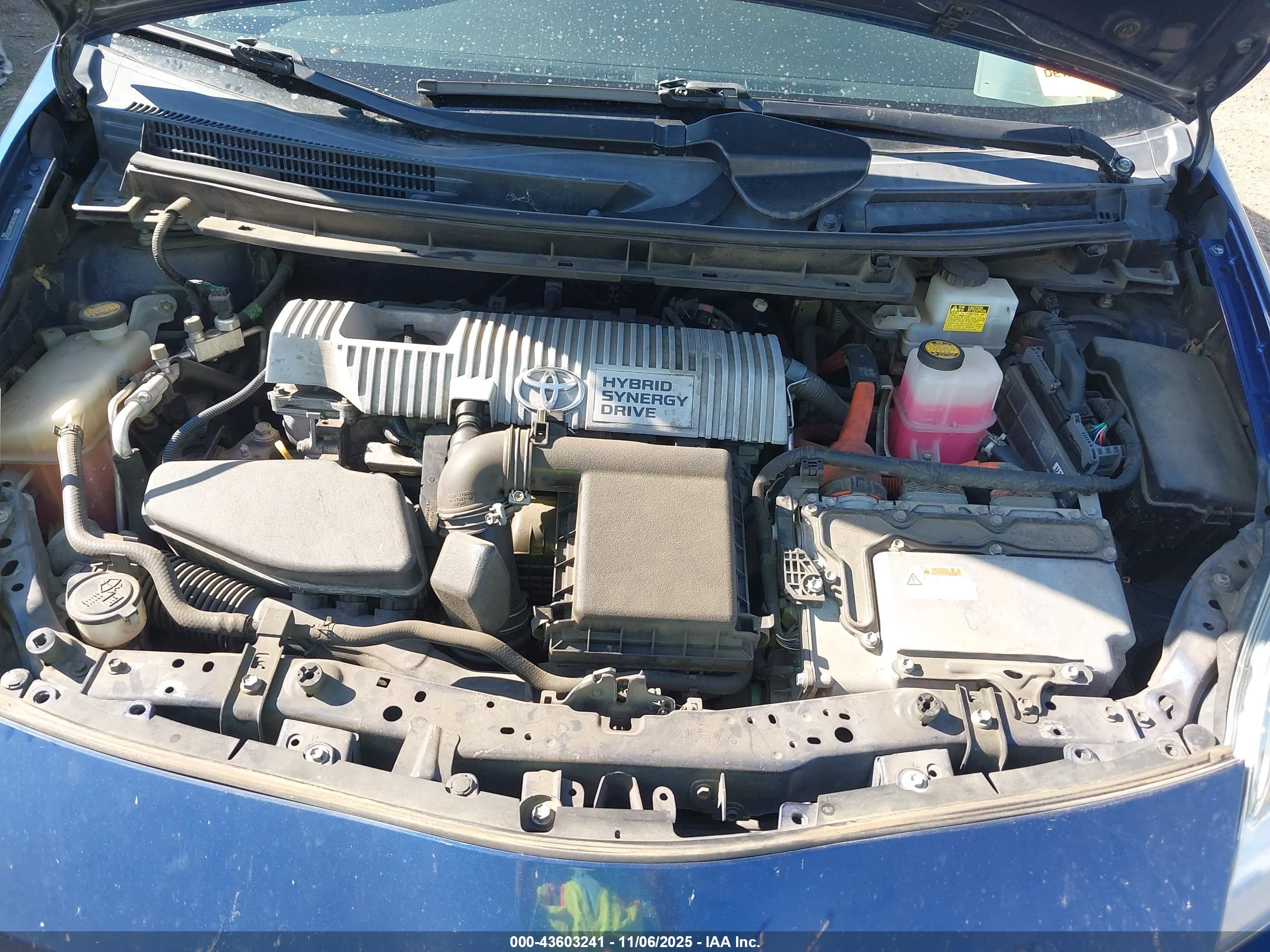 TOYOTA PRIUS image 10