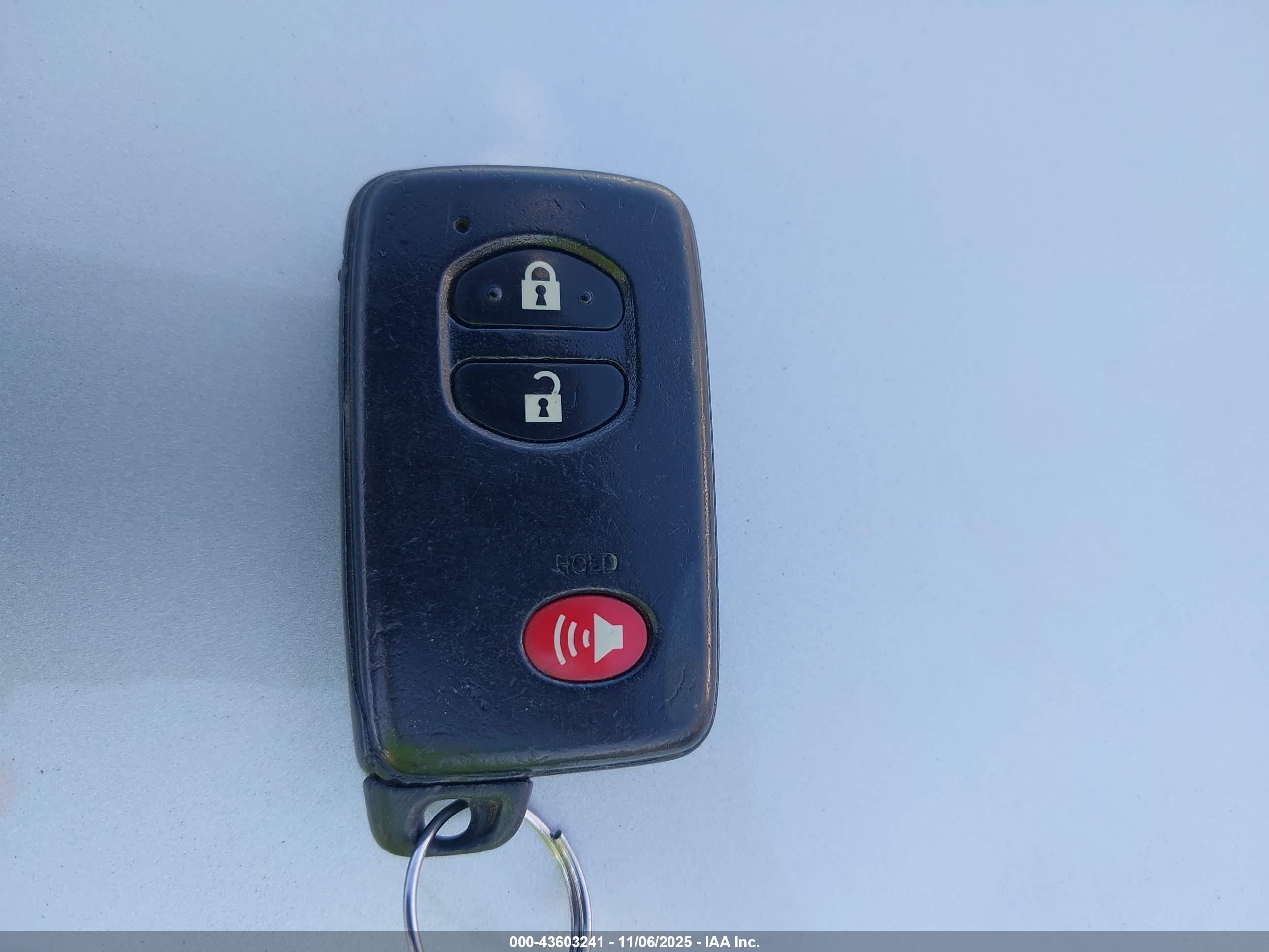 TOYOTA PRIUS image 11
