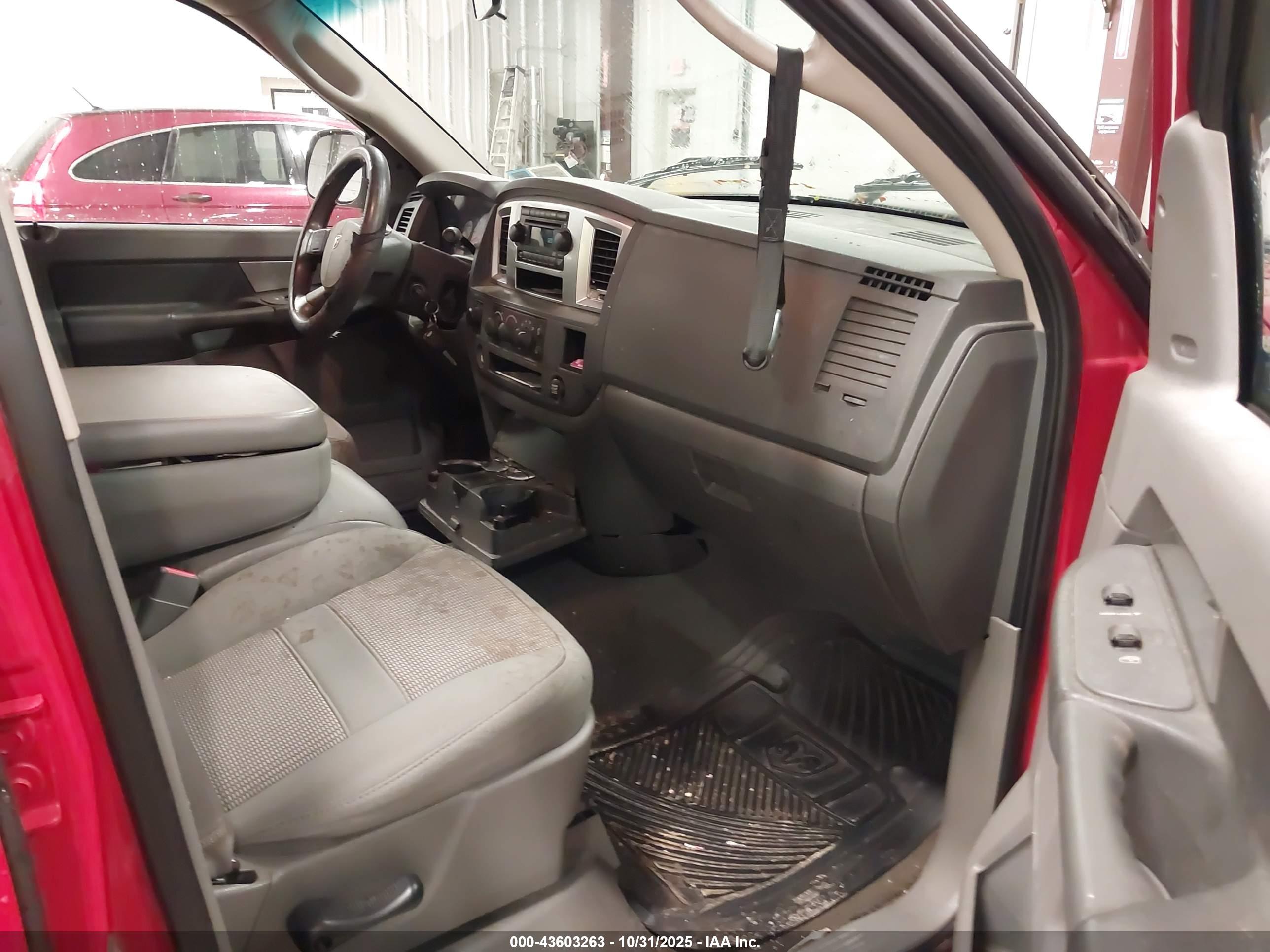 DODGE RAM image 5
