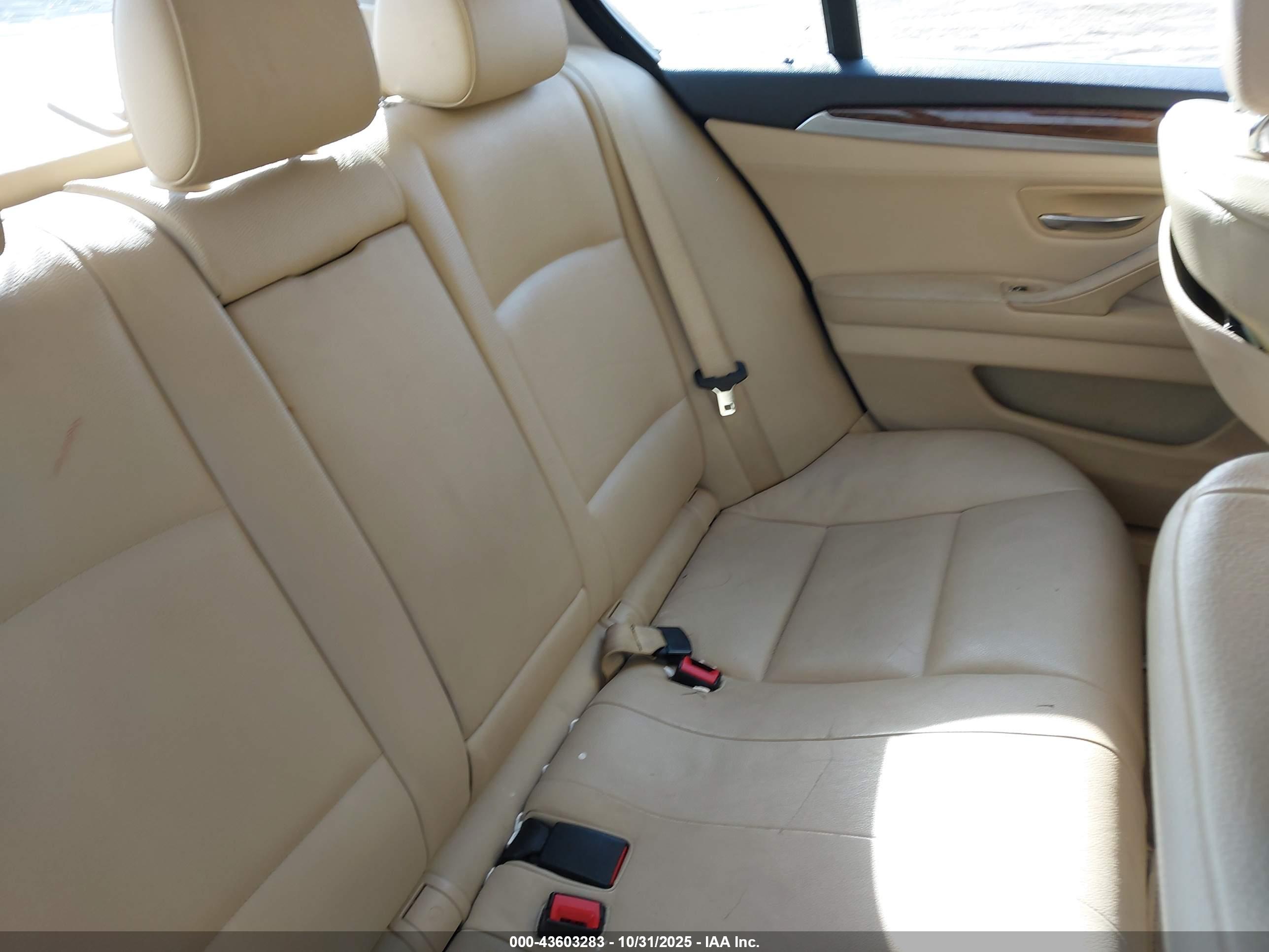 BMW 528I image 8