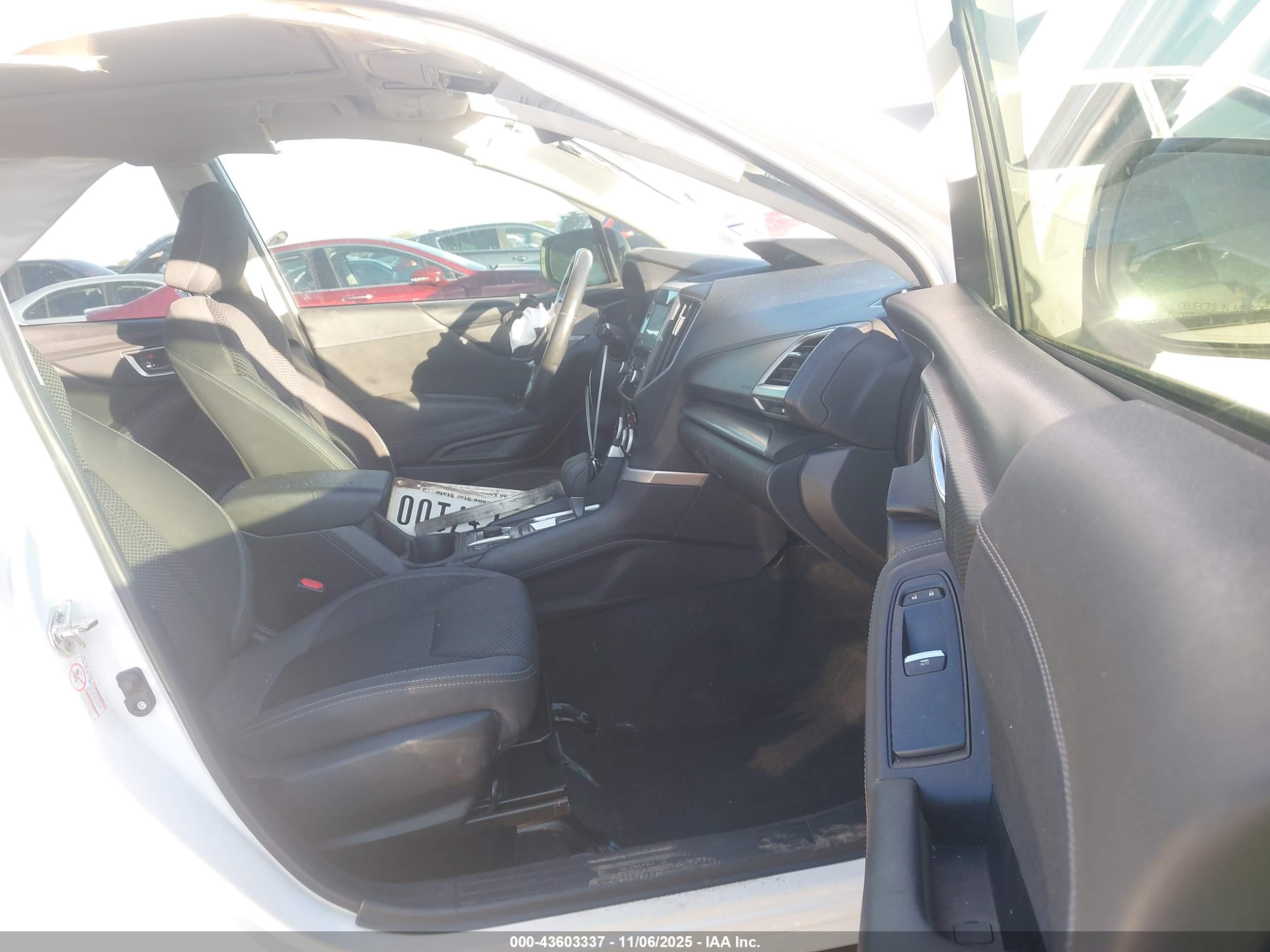 SUBARU FORESTER image 5