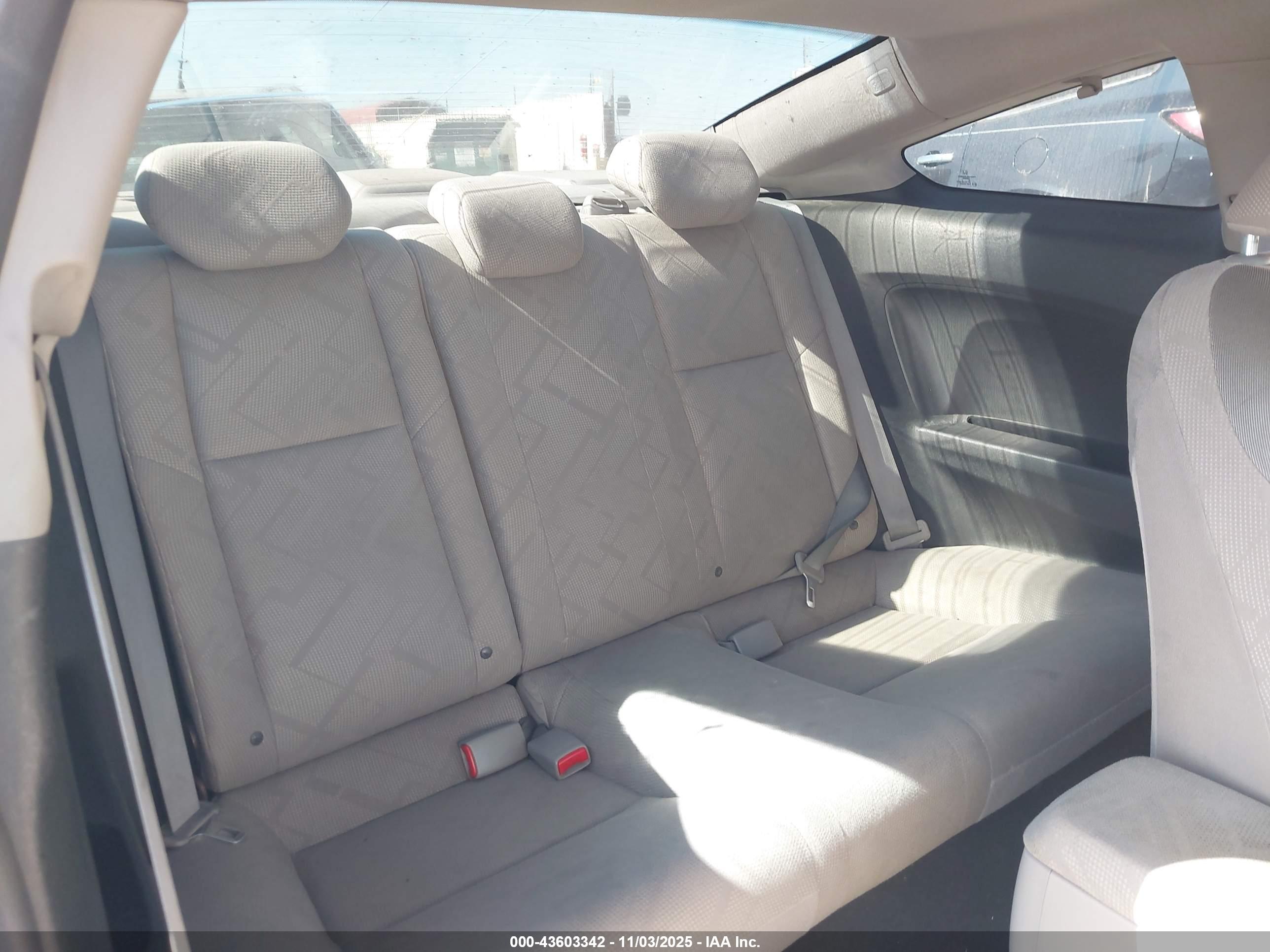HONDA CIVIC image 8