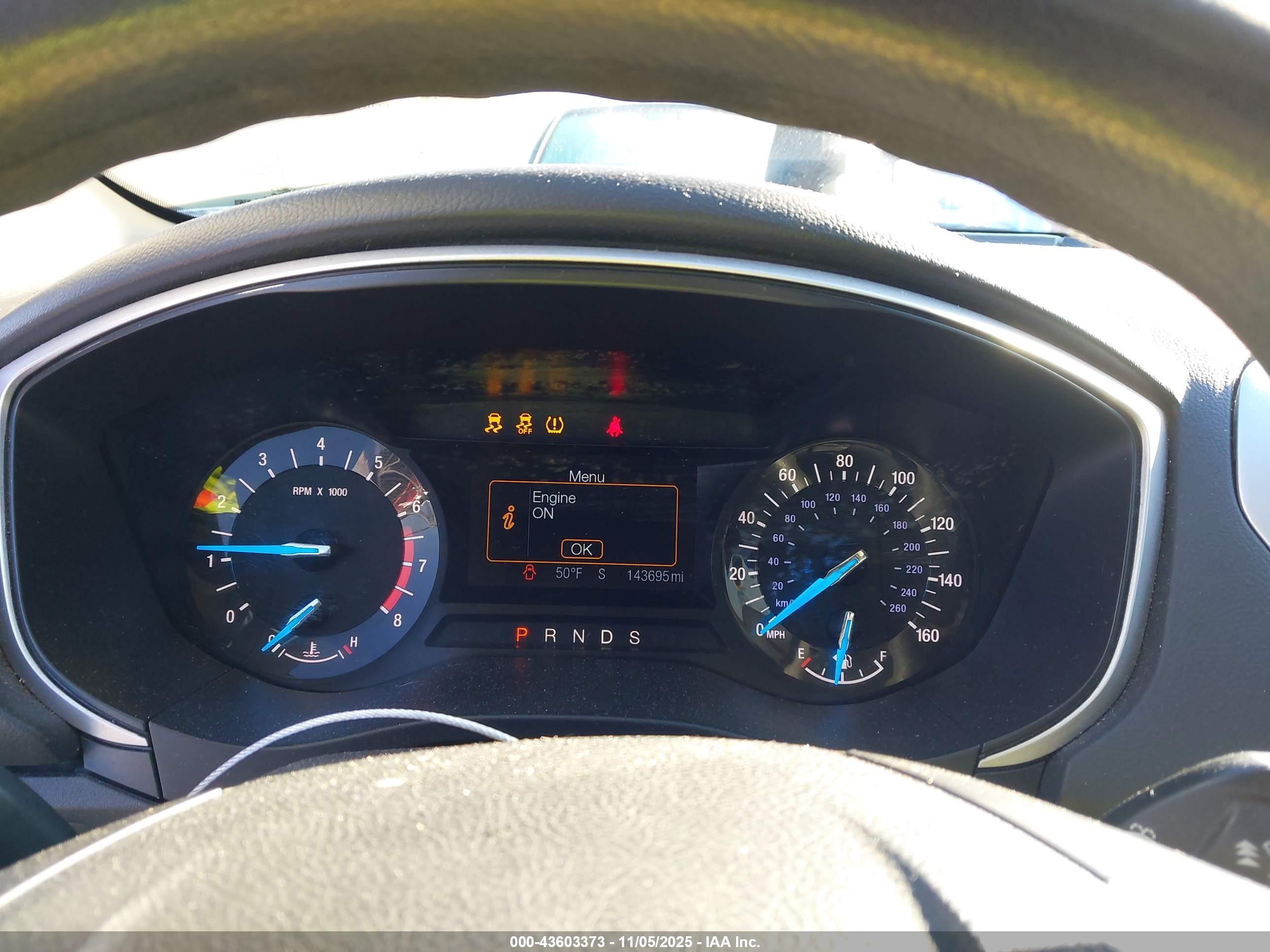 FORD FUSION image 7