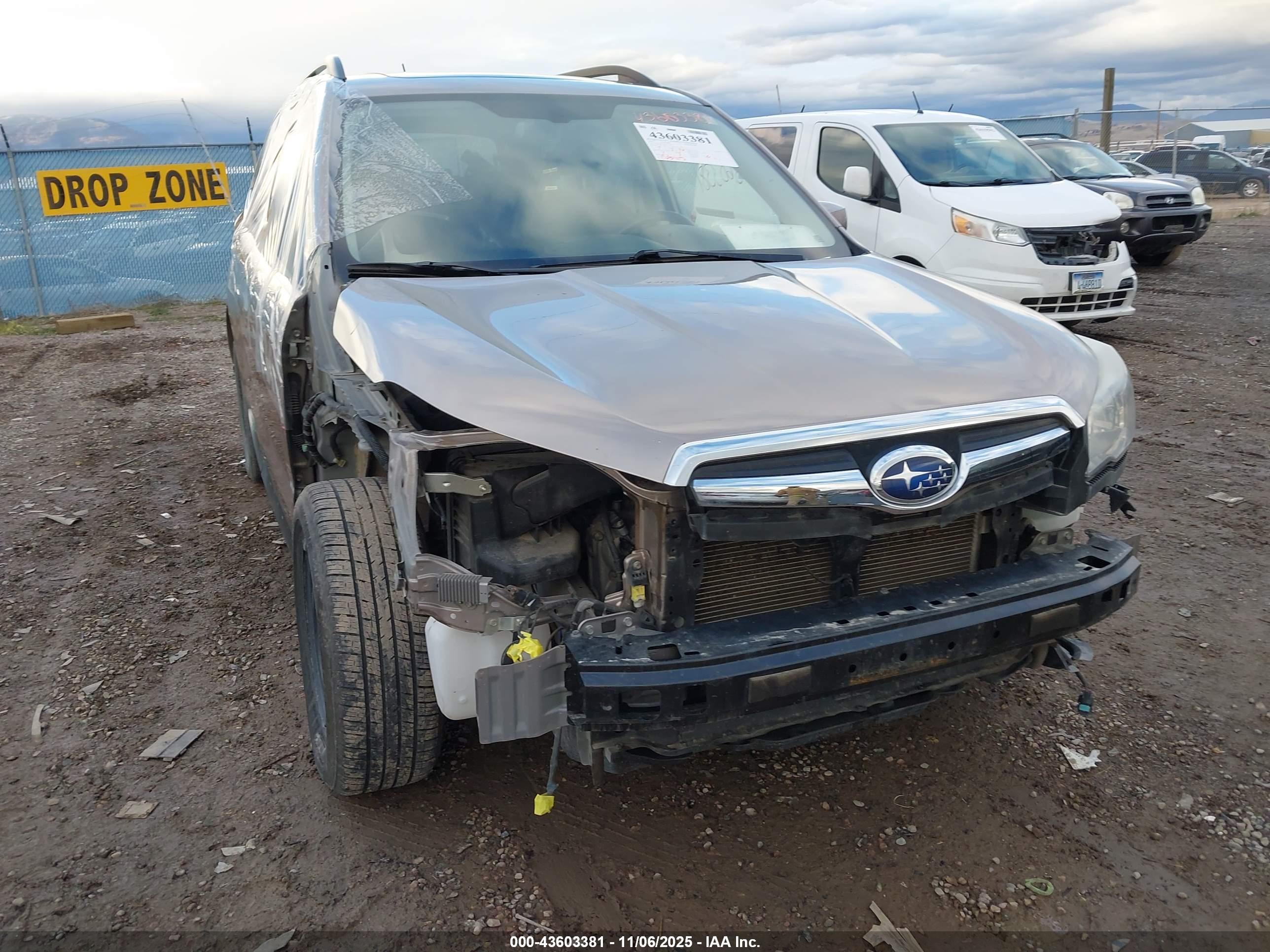 SUBARU FORESTER image 6